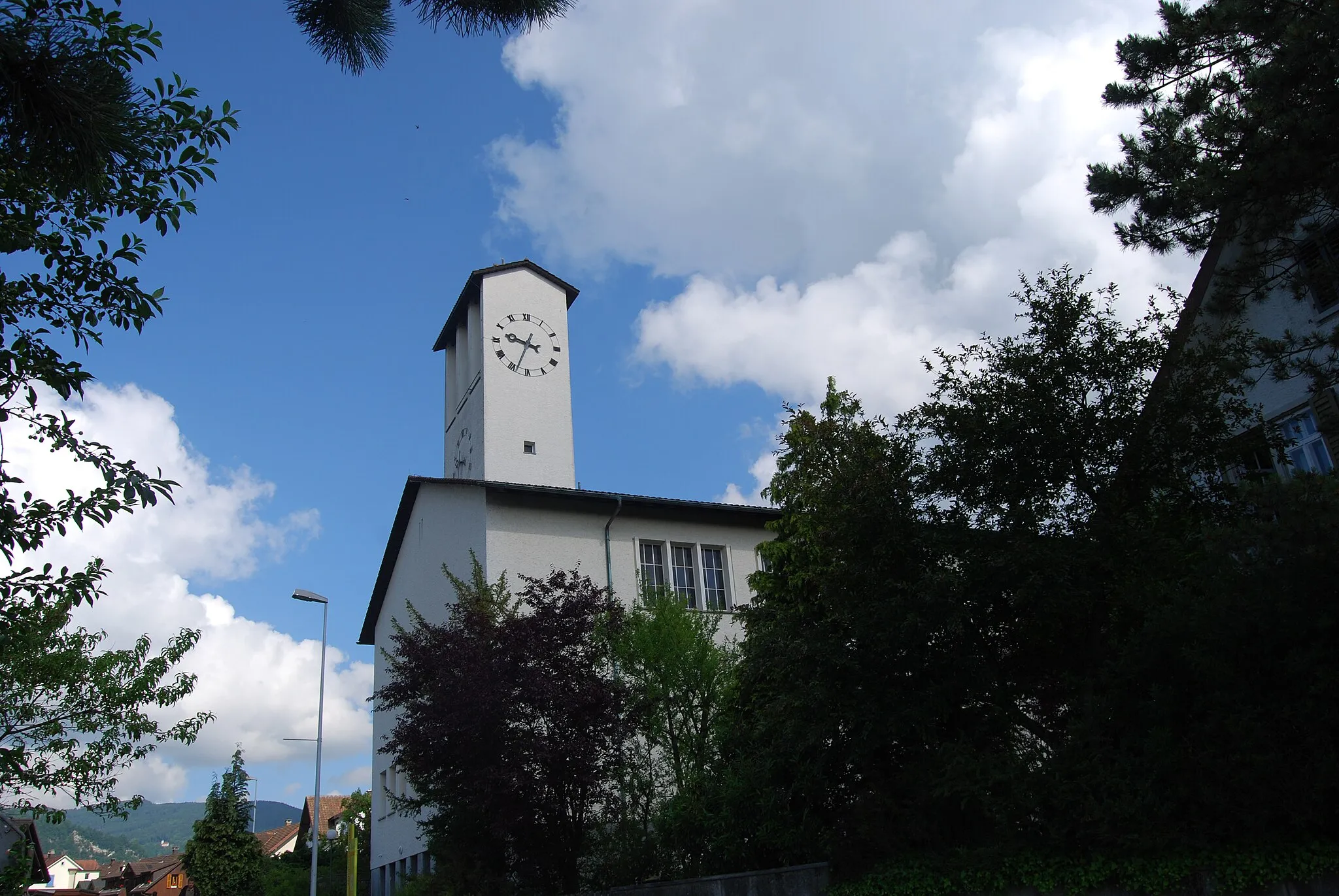 Photo showing: Protestant John Church of Trimbach, canton of Solothurn, Switzerland