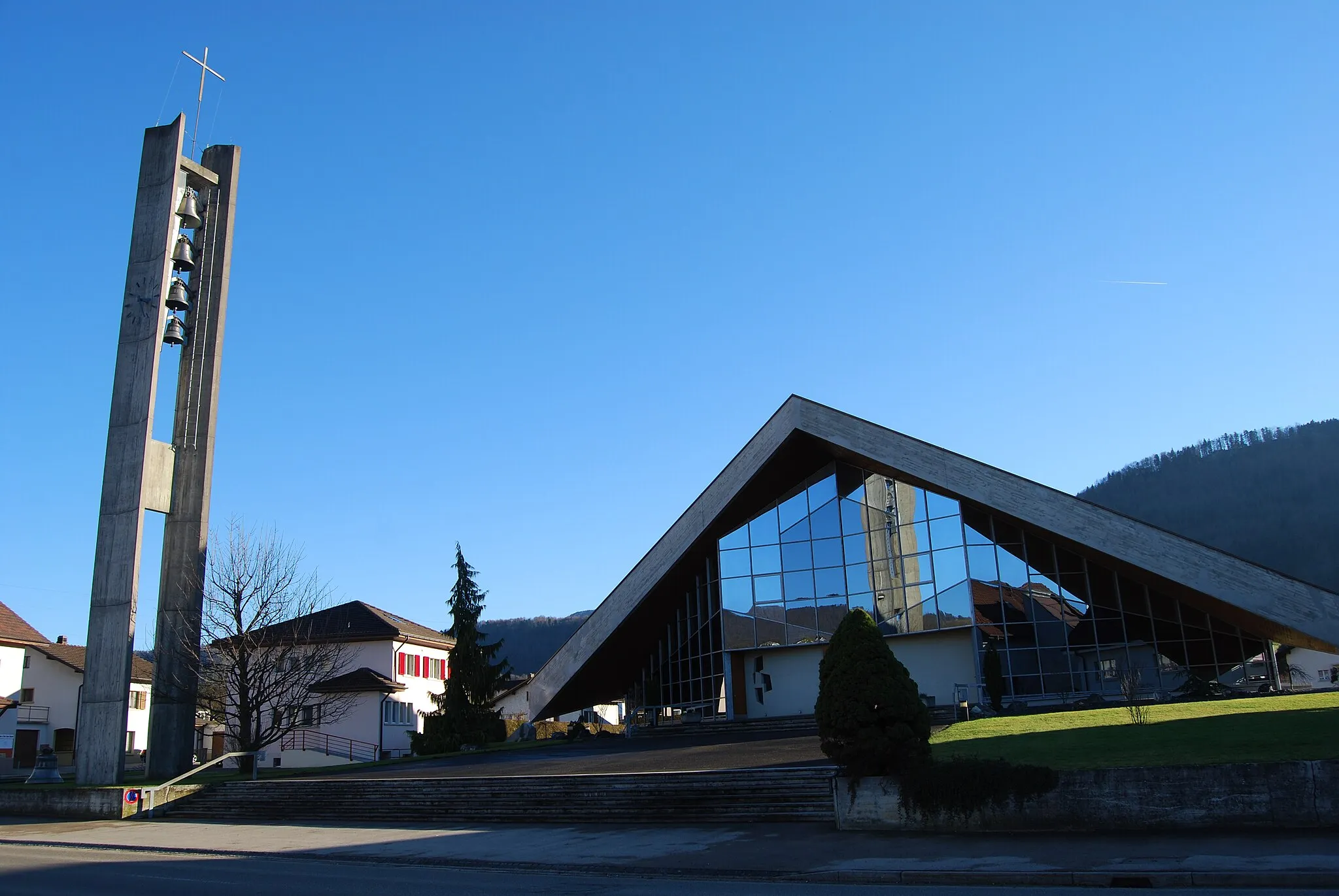 Photo showing: Church of Vicques, canton of Jura, Switzerland