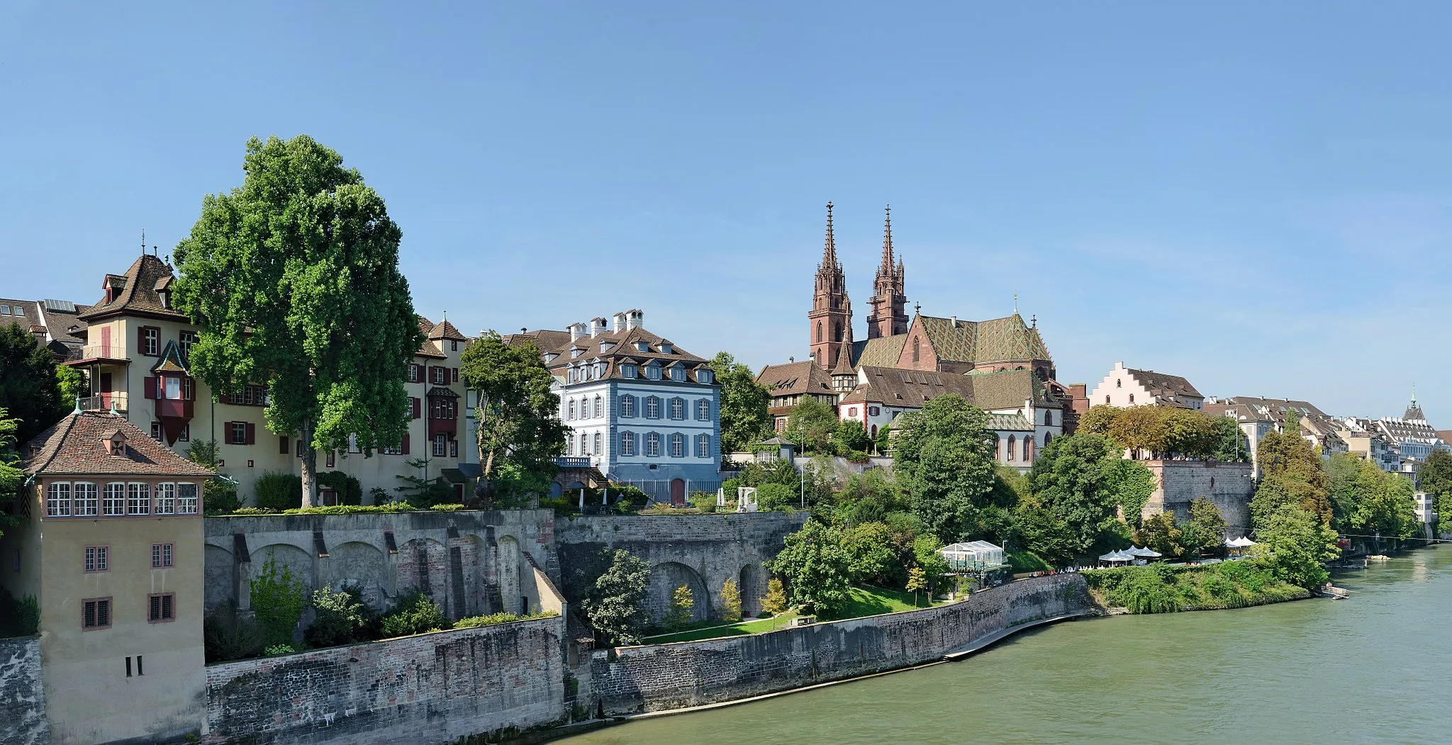 Photo showing: Basel: Pfalz, Minster and surroundings