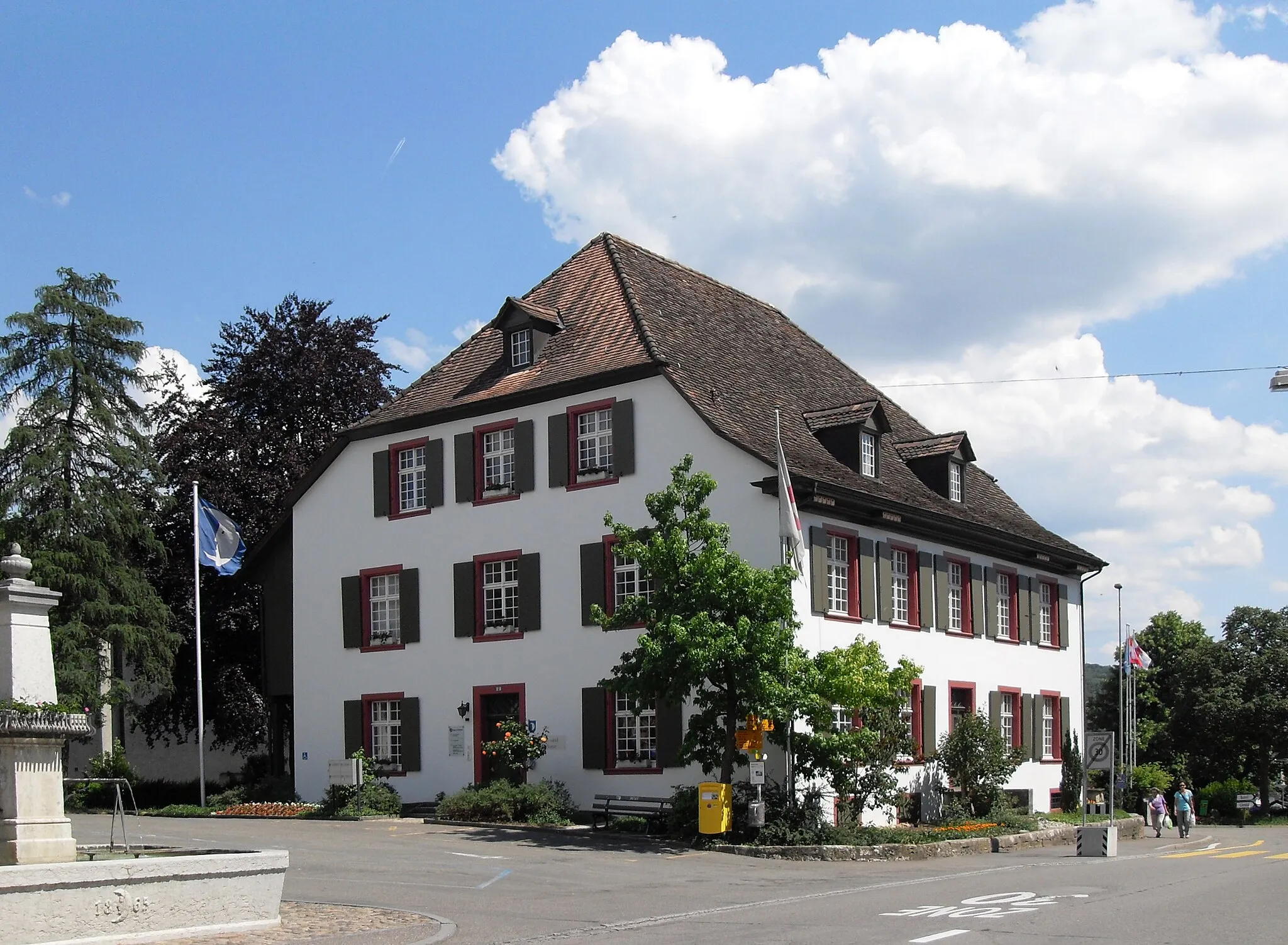 Photo showing: Bürger- und Kulturhaus in der Hauptstrasse in Frenkendorf, Kanton Basel-Landschaft, Schweiz