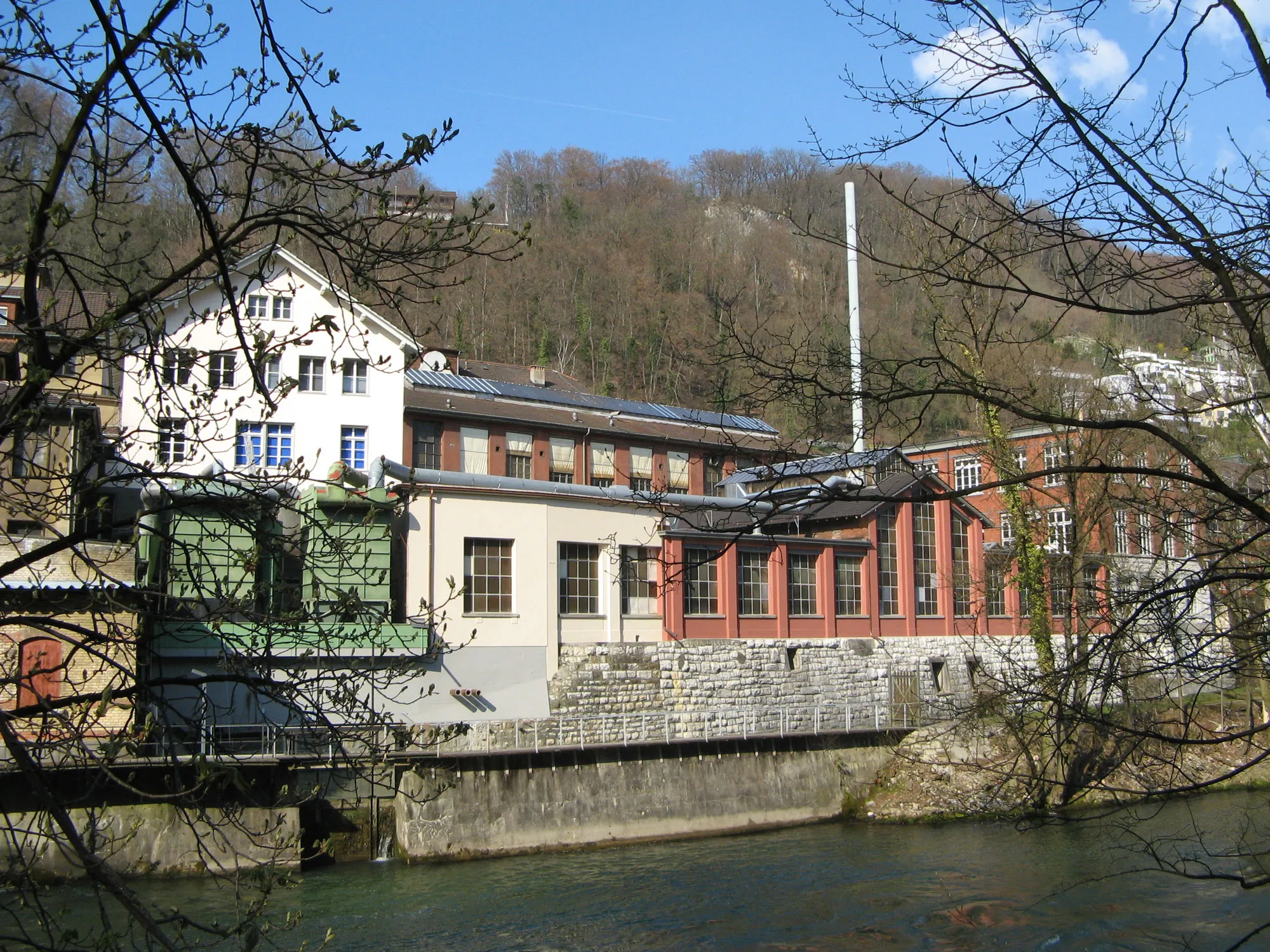 Photo showing: Ehemaliges Fabrikgelände der Oederlin AG in Ennetbaden: von links: Kraftwerk und Giesserei