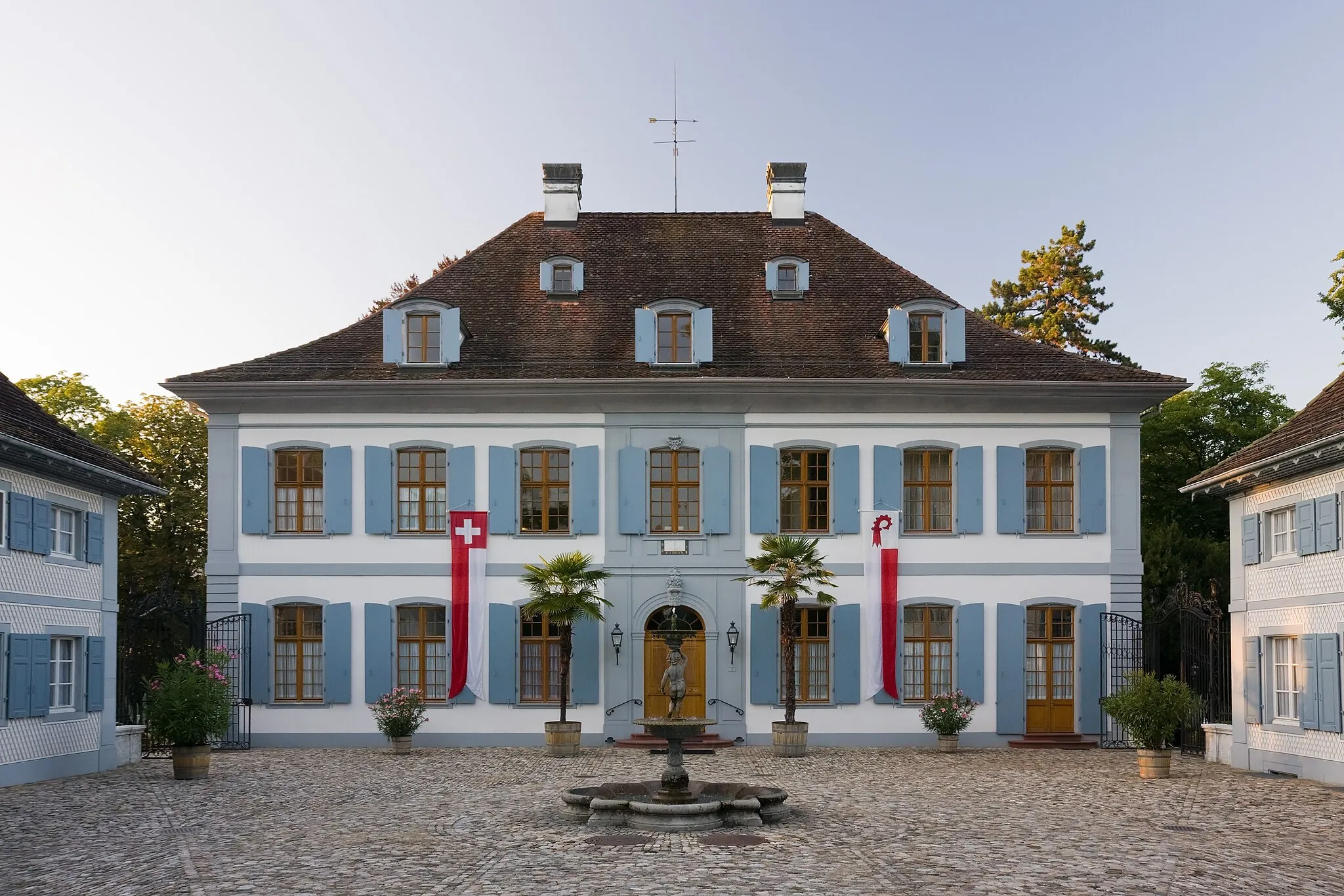 Photo showing: Schloss Ebenrain bei einbrechender Dämmerung