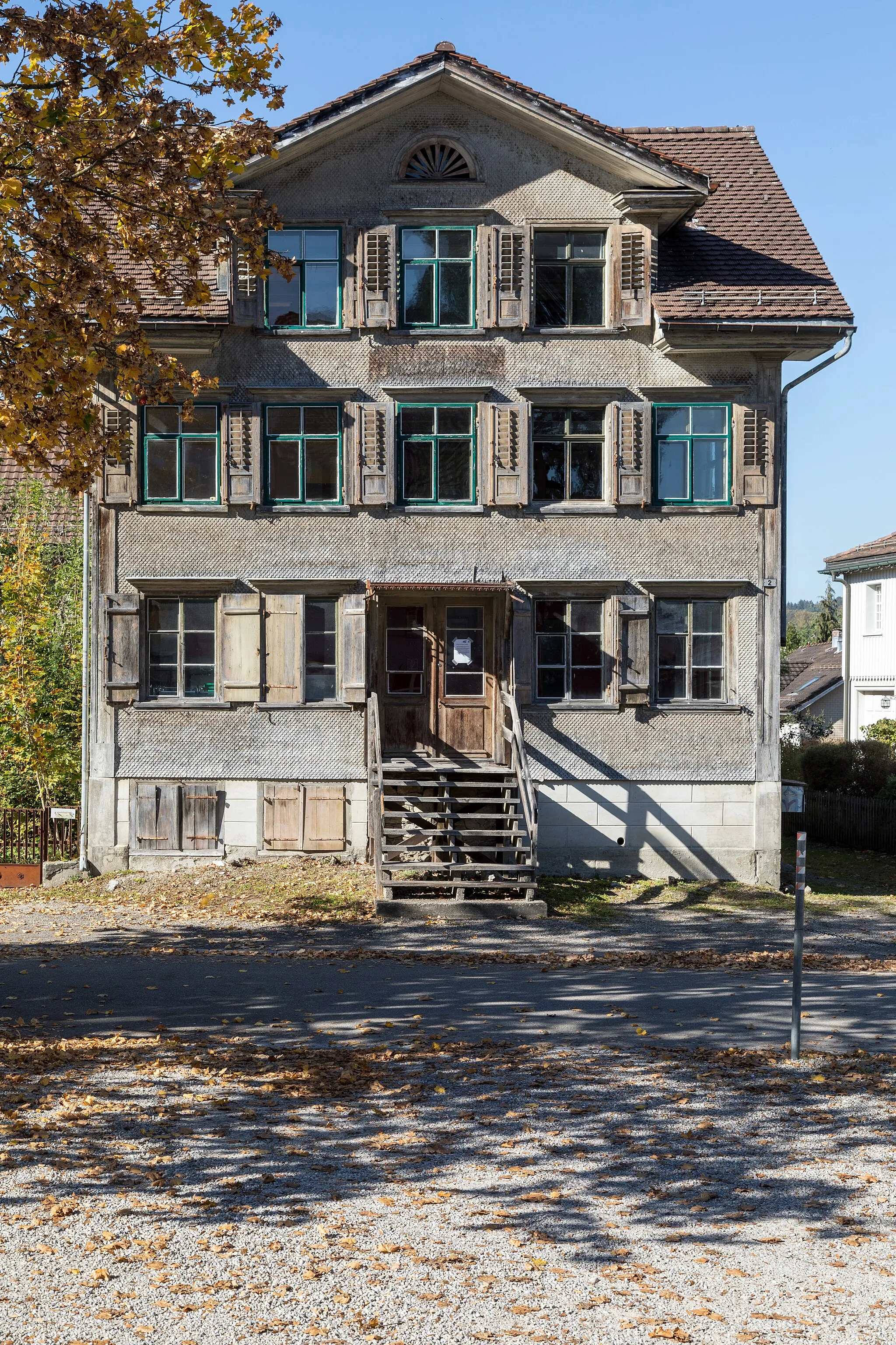 Photo showing: Altes (leerstehendes) Haus Schafbüchelstrasse 2 in Ebnat Kappel SG