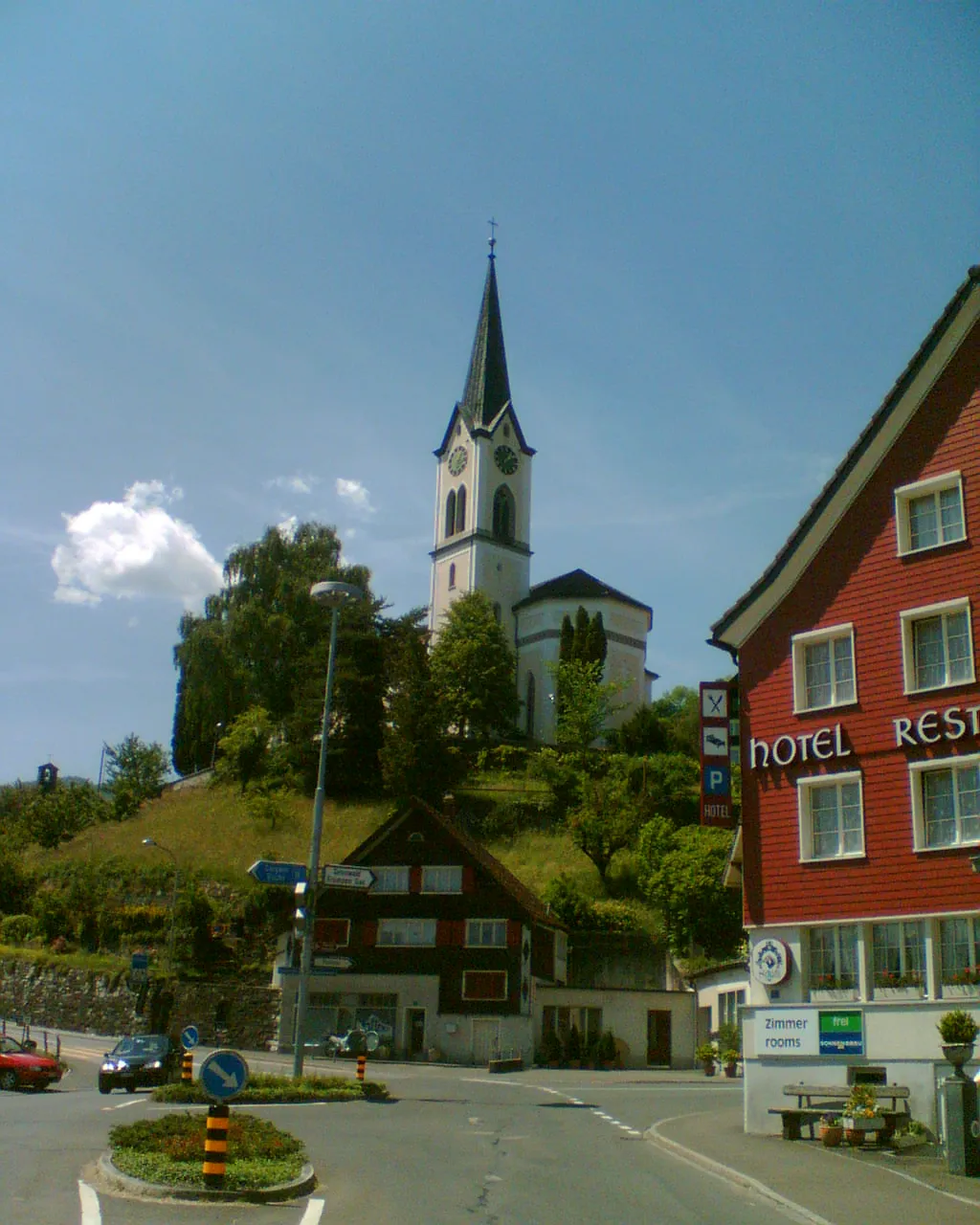 Photo showing: Gams village and St. Michael's hill and church.