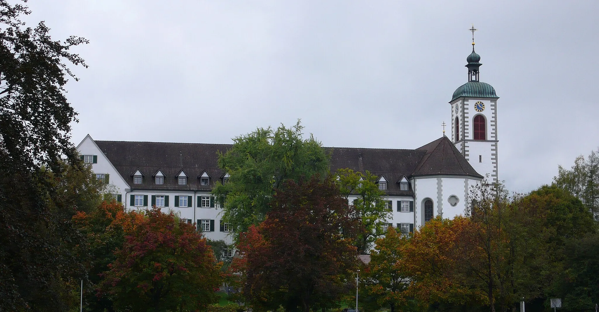 Photo showing: Ehemaliges Stift Kreuzlingen mit kath. Kirche St. Ulrich und Afra