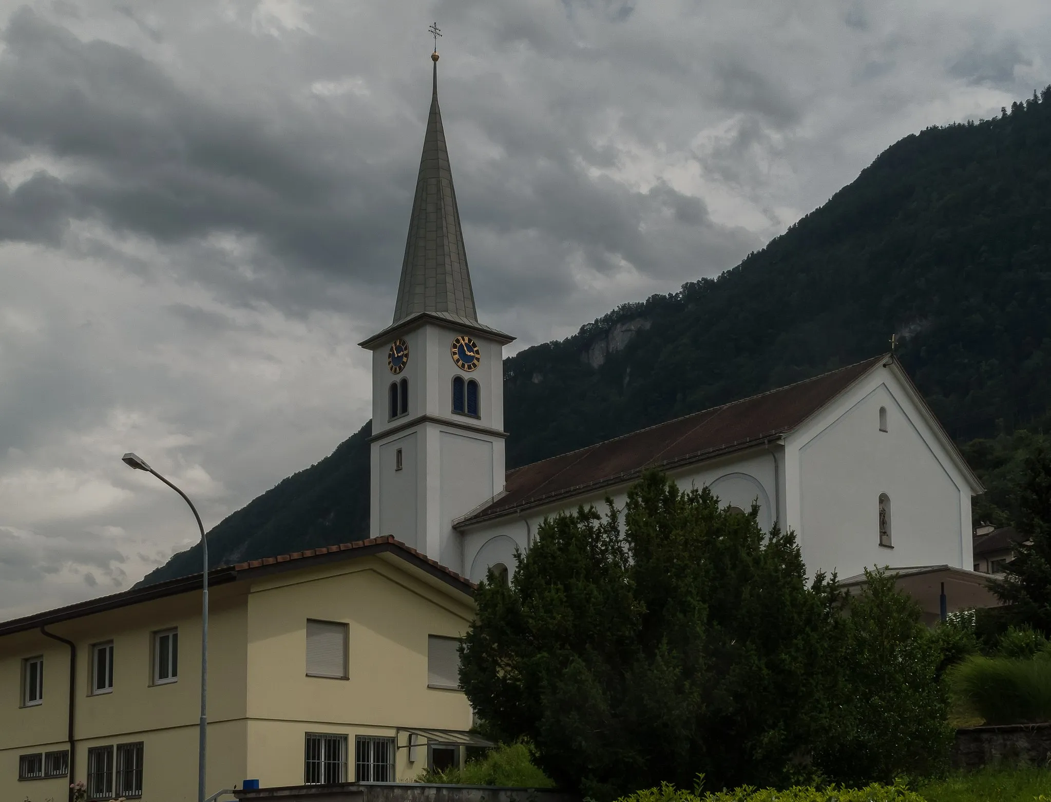 Photo showing: Mols, church: die Sankt Antonius von Padua Kirche