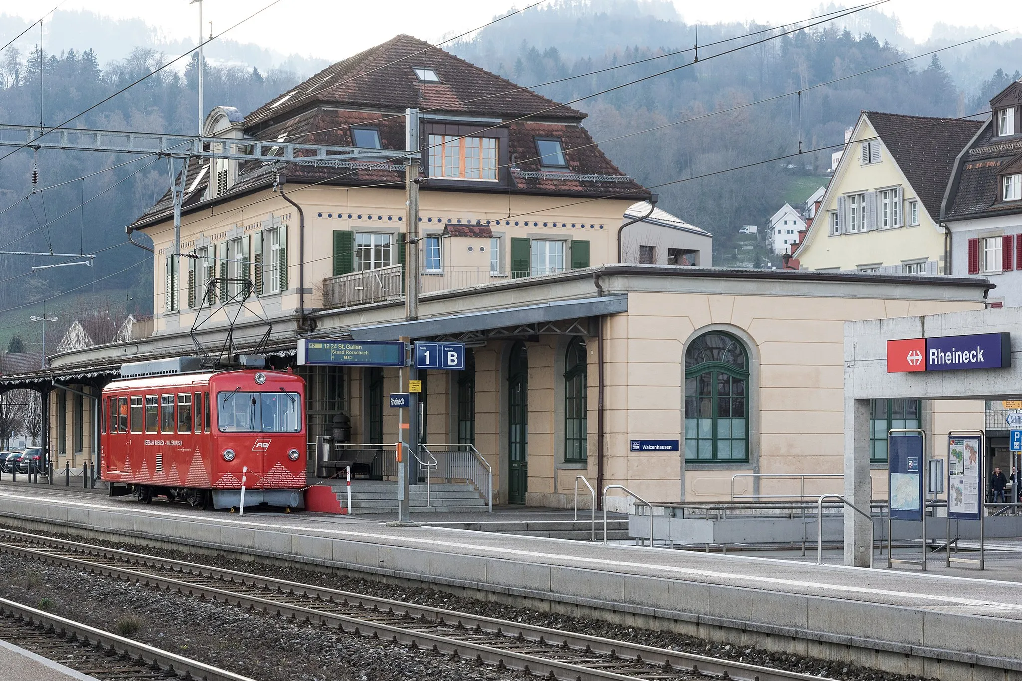 Photo showing: Bahnhof Rheineck mit dem Triebzug der Bergbahn Rheineck-Walzenhausen