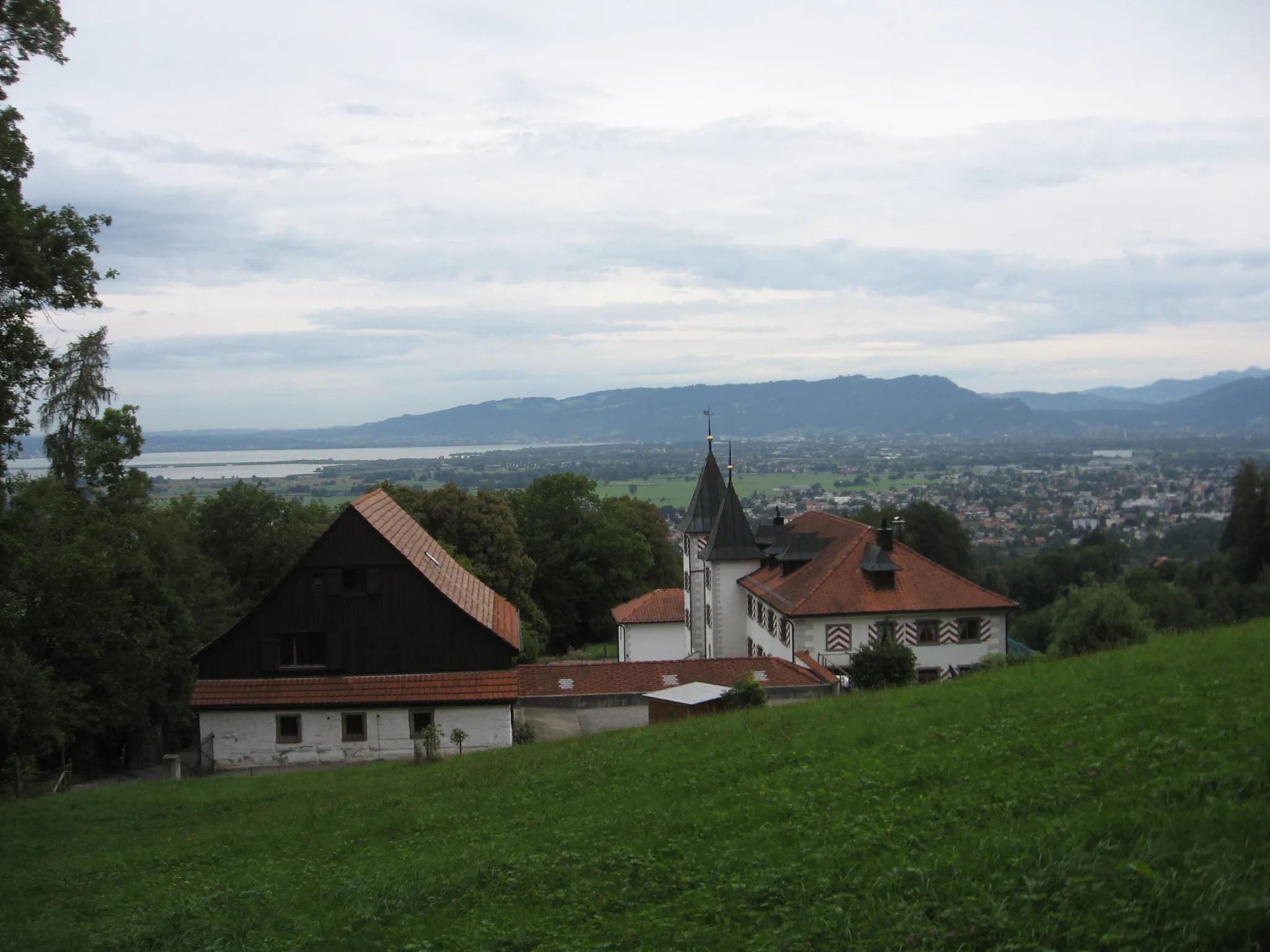 Photo showing: Schloss Weinberg bei St. Margrethen in der Schweiz, von Westen gesehen.