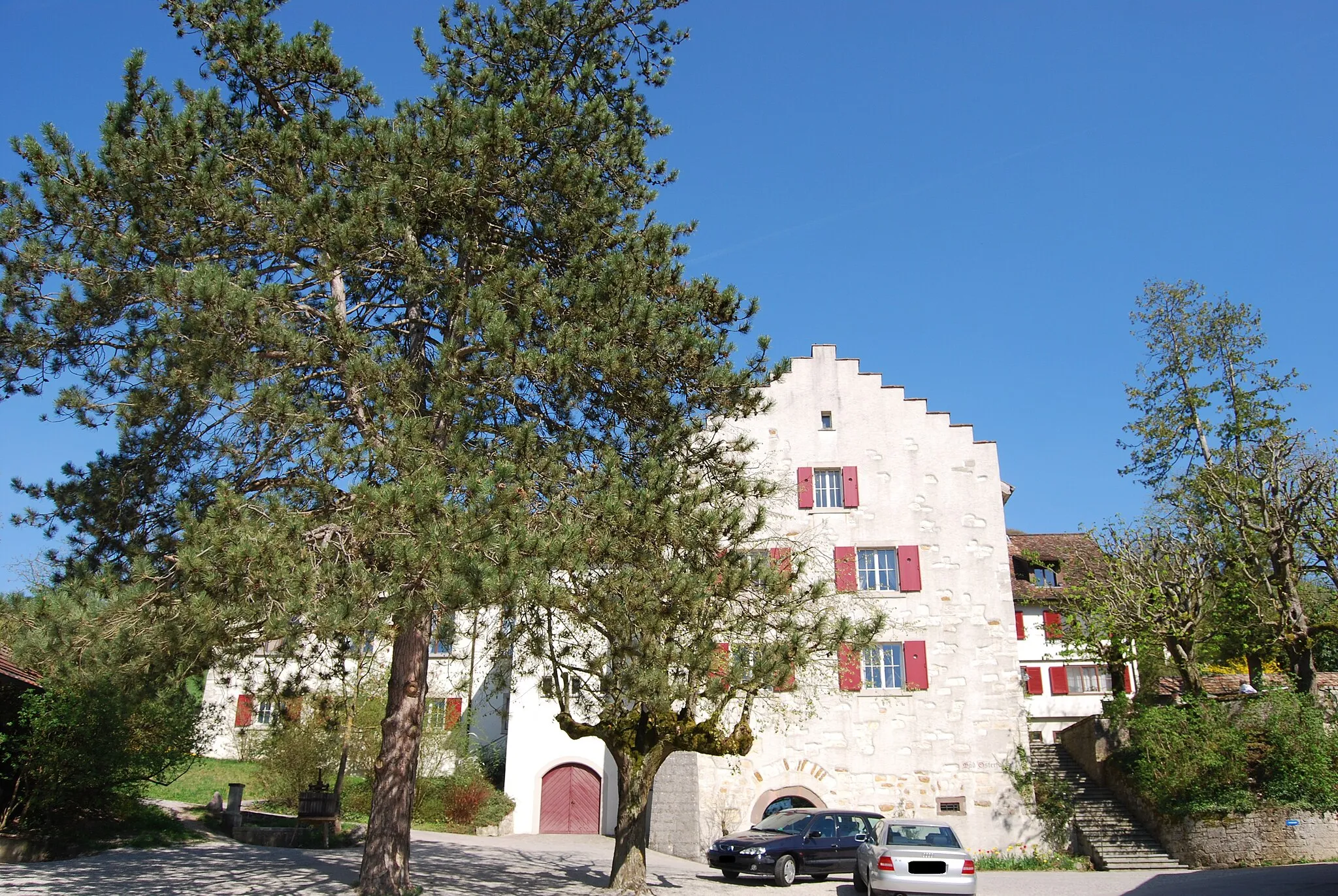 Photo showing: Gasthaus Bad Osterfingen, Osterfingen, canton of Schaffhausen, Switzerland