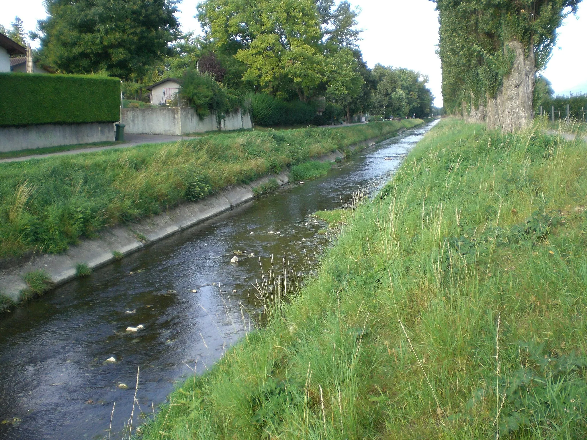 Photo showing: Canal de l'Aire, près de Lully