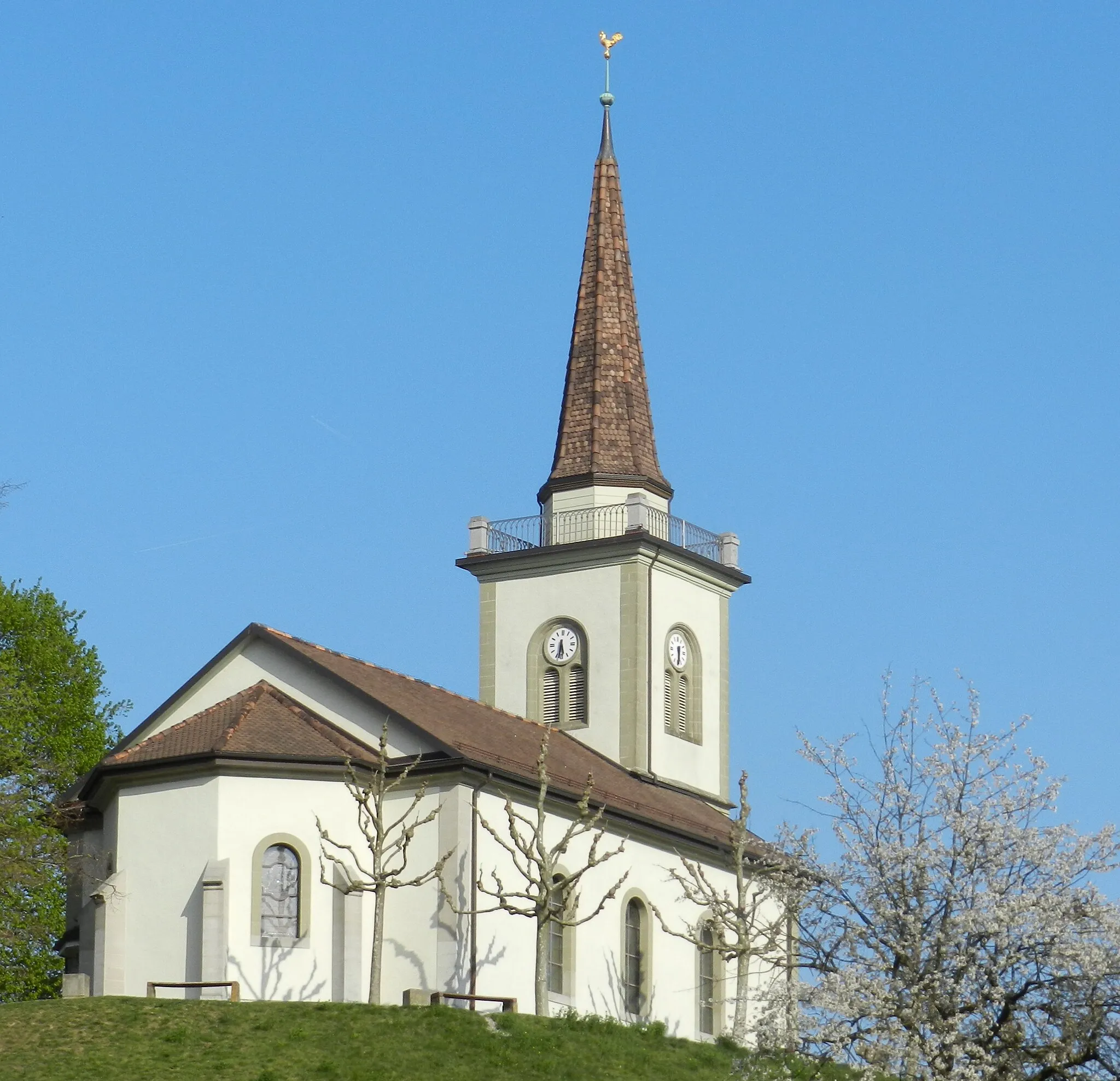 Photo showing: Aperçu du temple de Bussigny, bâtiment visible de loin et souvent associé à la ville.