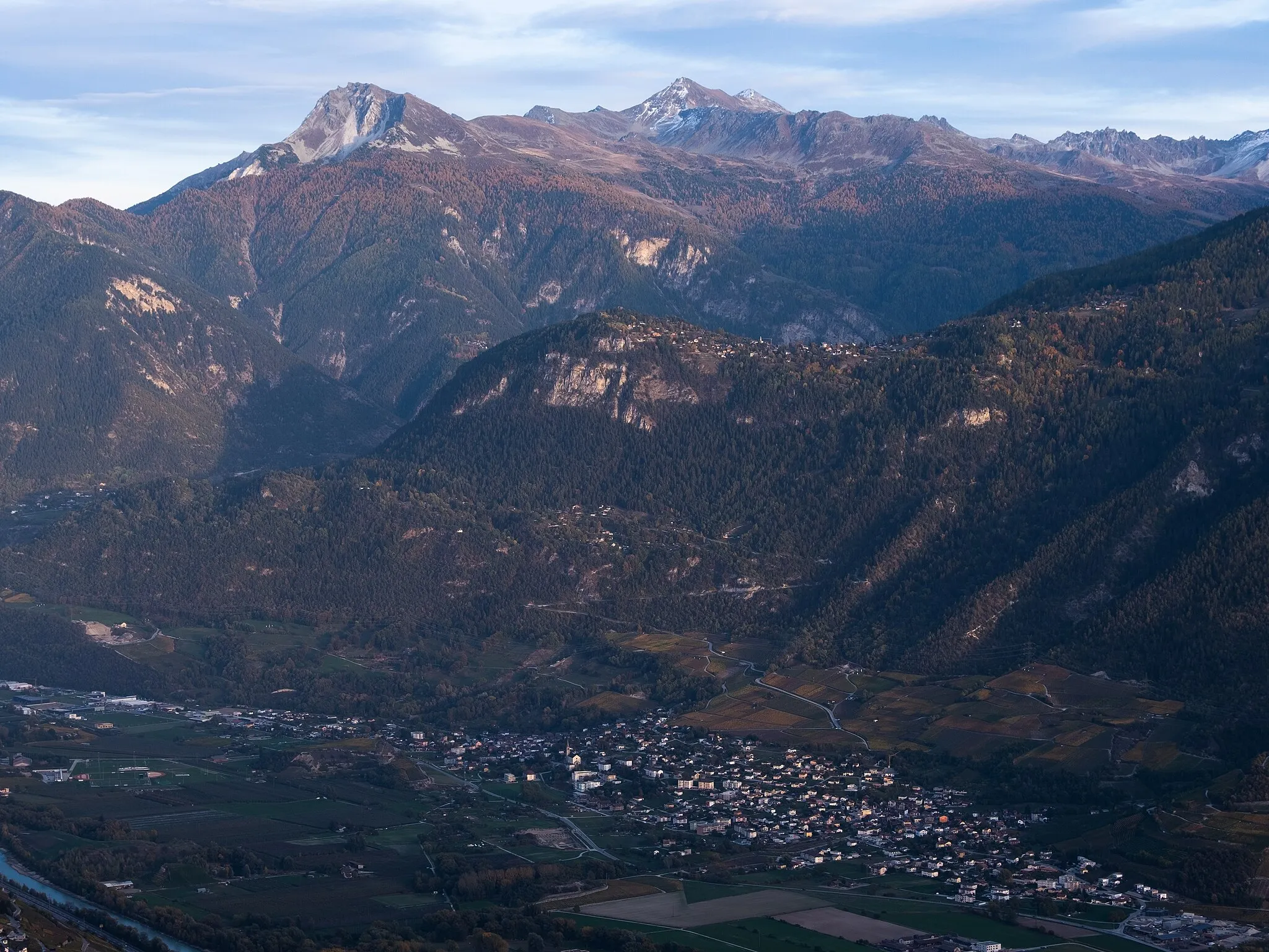 Photo showing: Chalais vu depuis le Christ Roi.