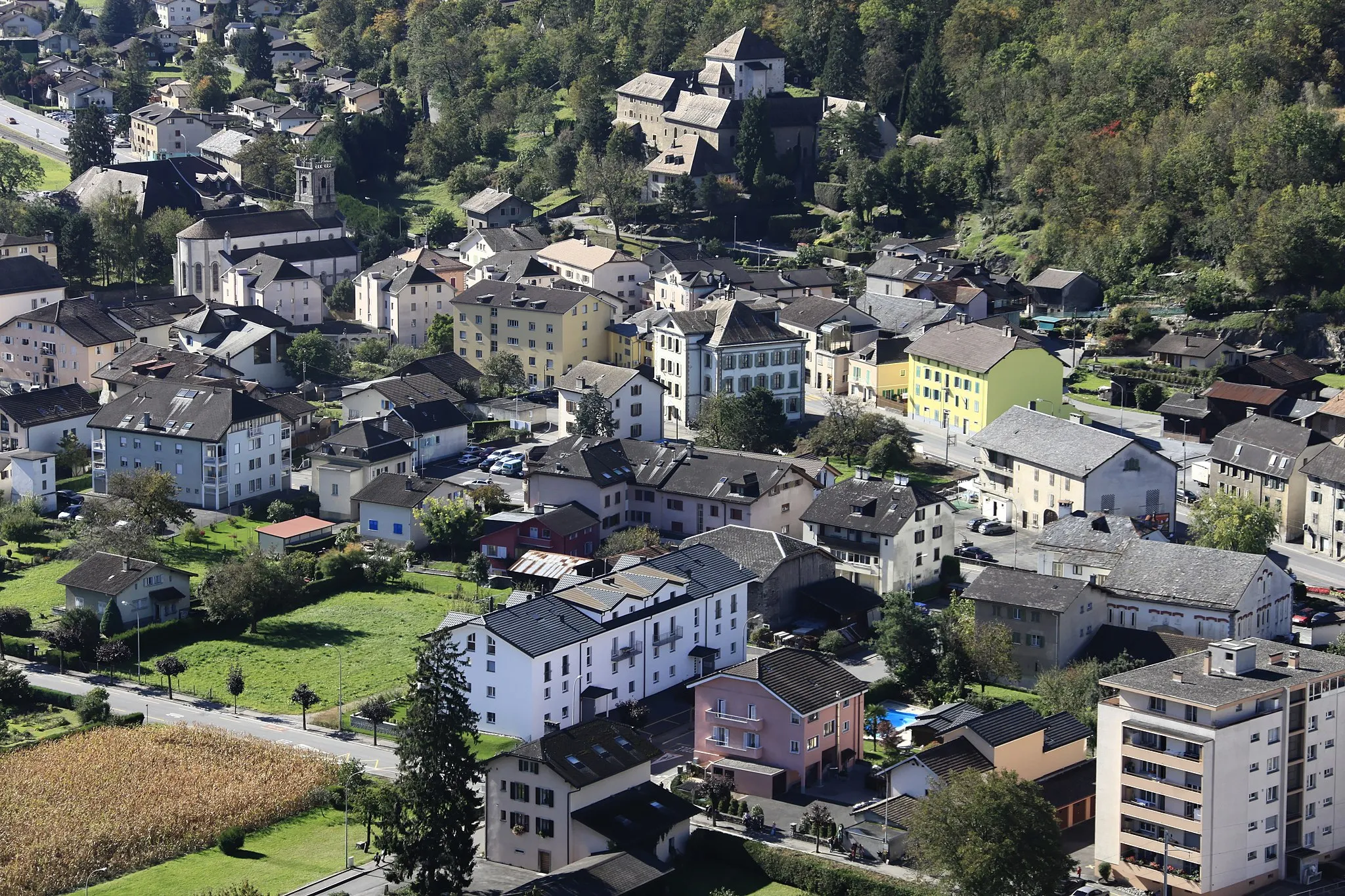 Photo showing: Vue aérienne du centre du village de Collombey (Valais)