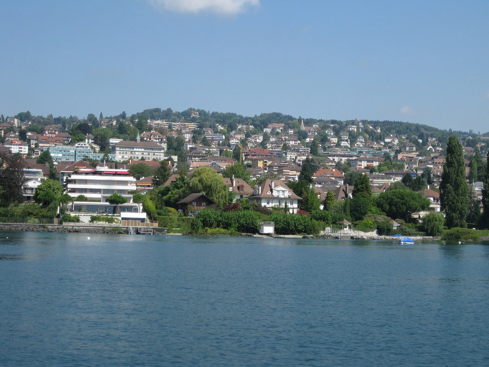 Photo showing: Around the lake of Geneva, Switzerland / France. Location see geotag.