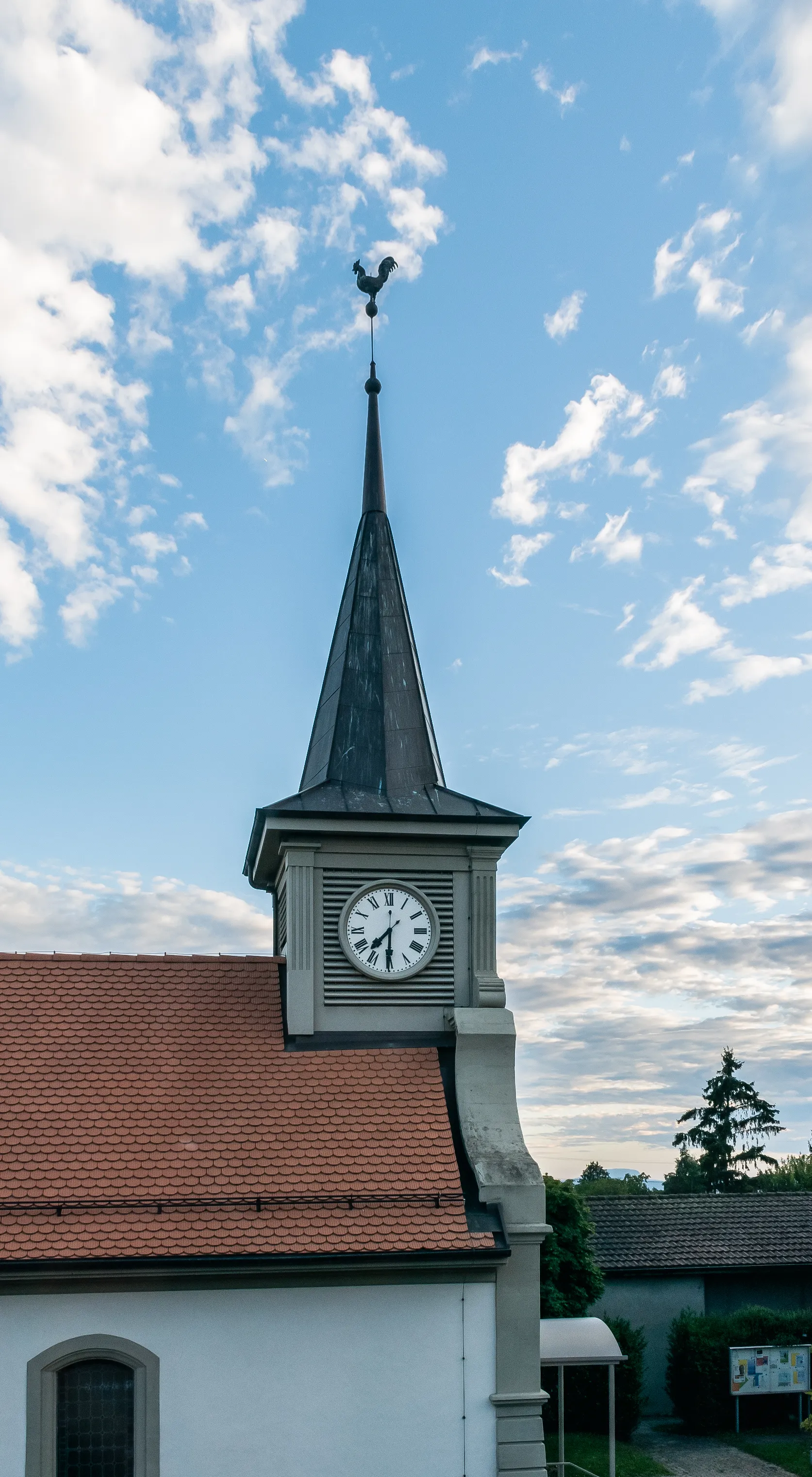 Photo showing: Bell tower of the reformed church in Romanel-sur-Lausanne, canton of Vaud, Switzerland