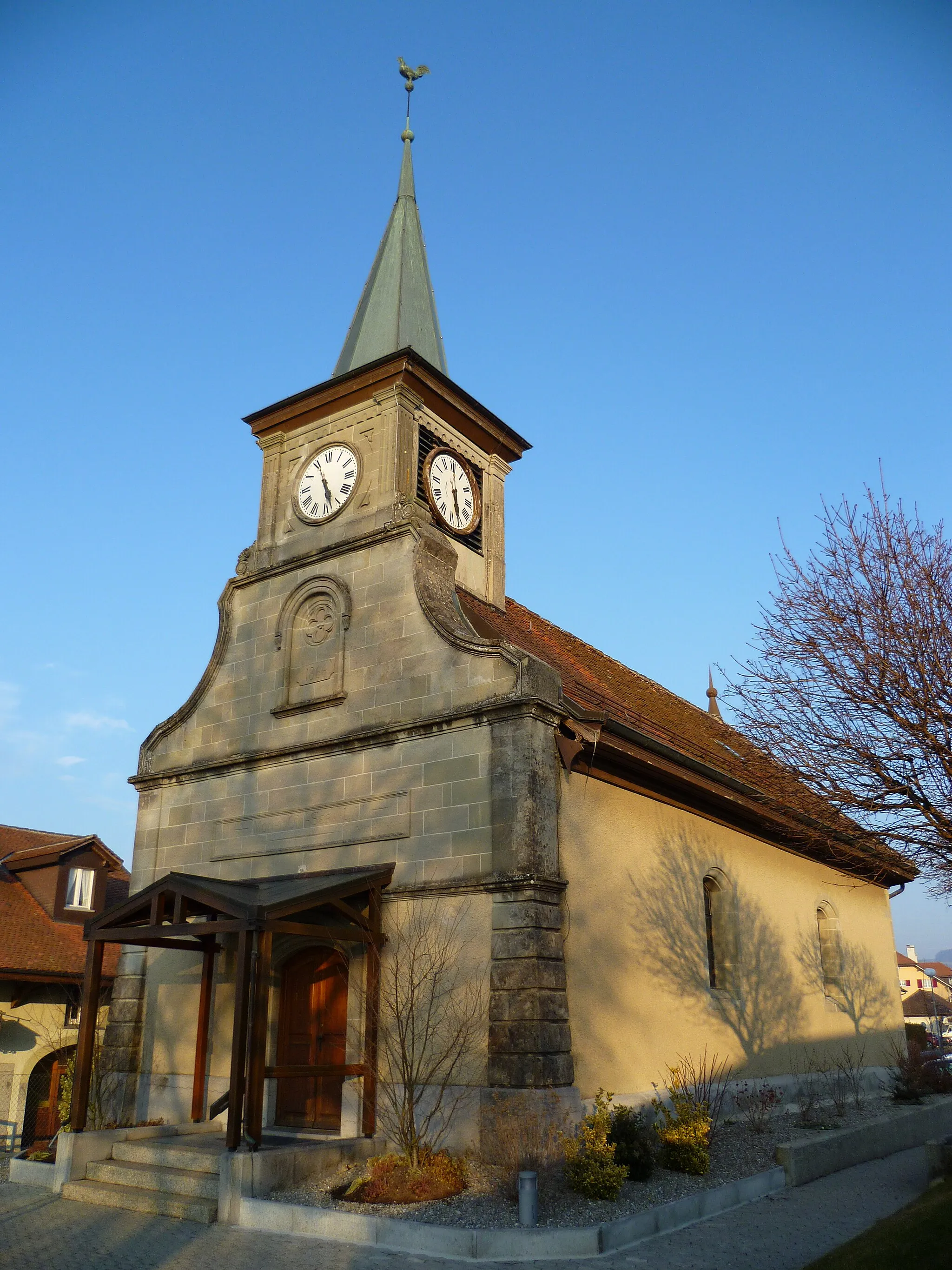 Photo showing: Temple of ROmanel-sur-Lausanne, Vaud, Switzerland.