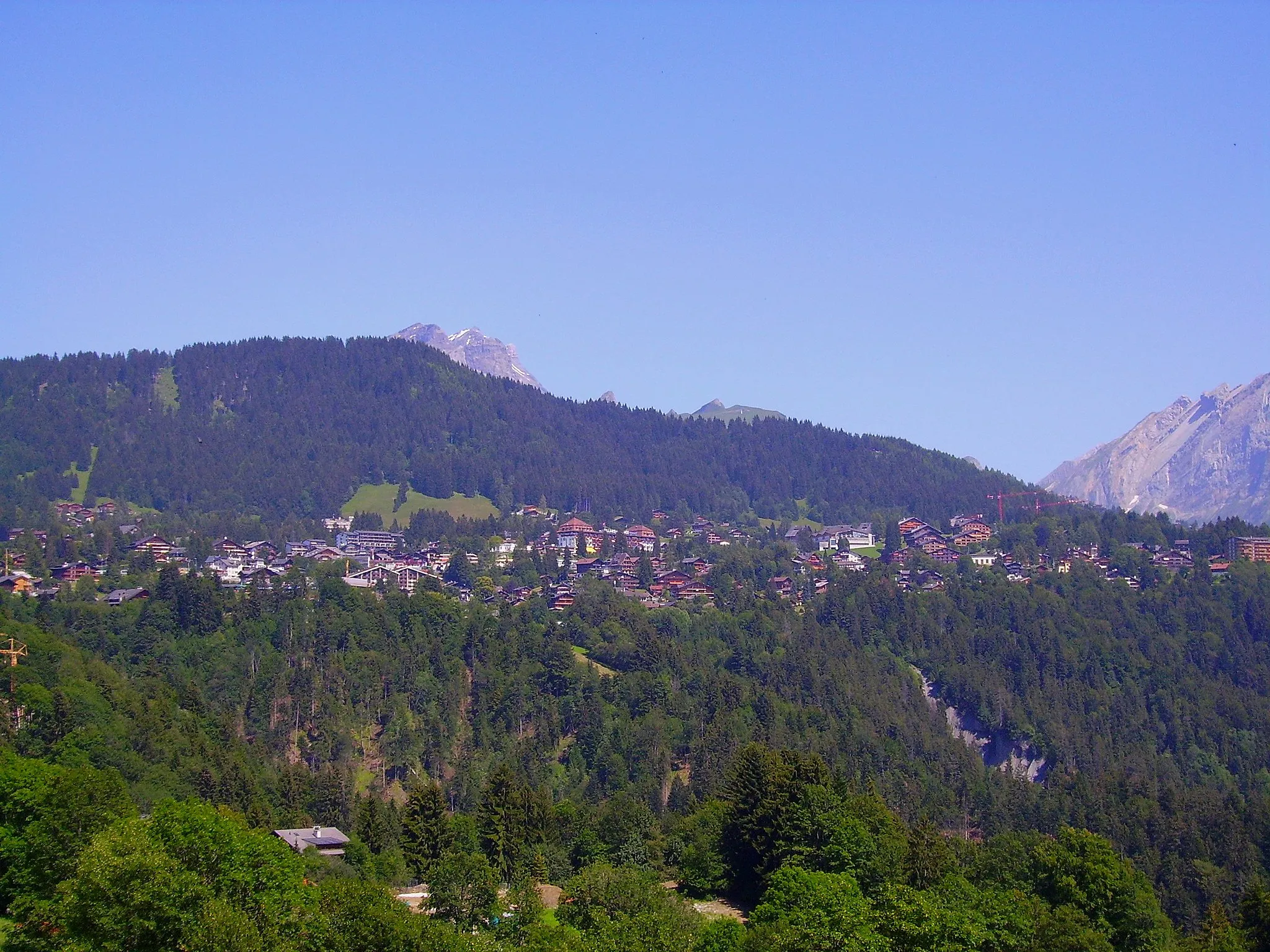 Photo showing: Panorama du village de Villars-sur-Ollon dans le canton de Vaud en Suisse