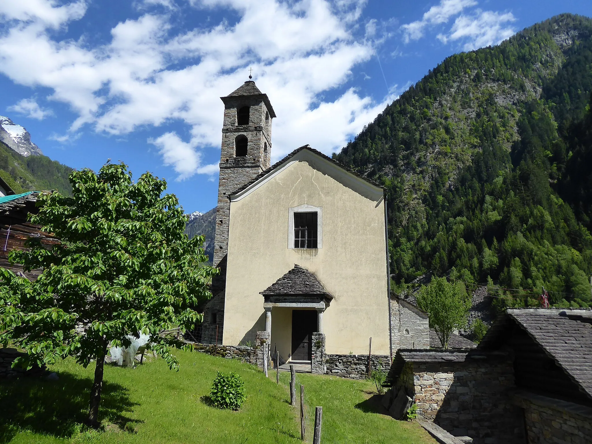 Photo showing: Kirche San Giovanni Battista in Pontirone bei Biasca im Tessin