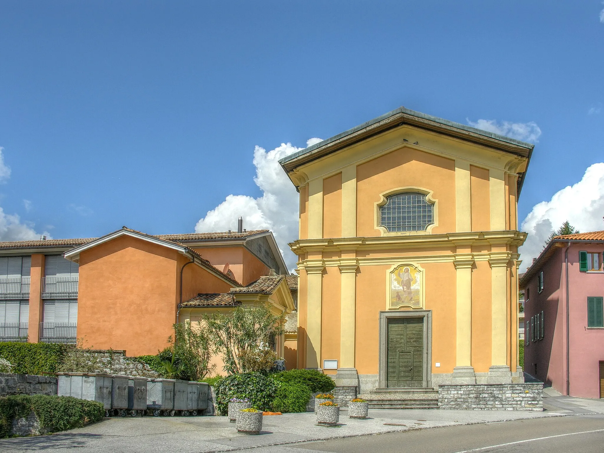 Photo showing: Morbio Inferiore, Tessin, Switzerland - San Rocco church and it's chapel
