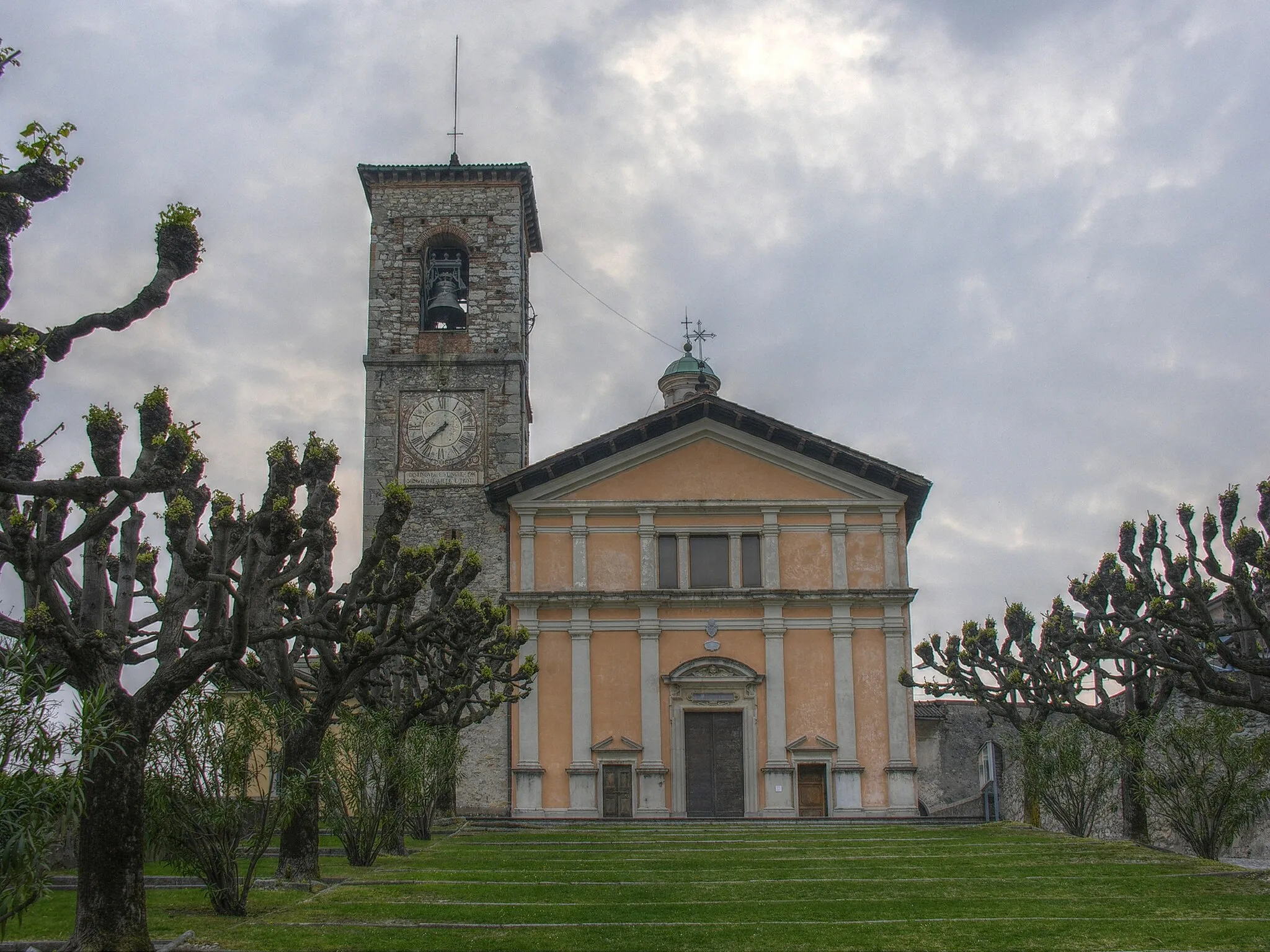 Photo showing: Morbio Inferiore, Tessin, Switzerland, Santa Maria dei Miracoli church (HDR version)