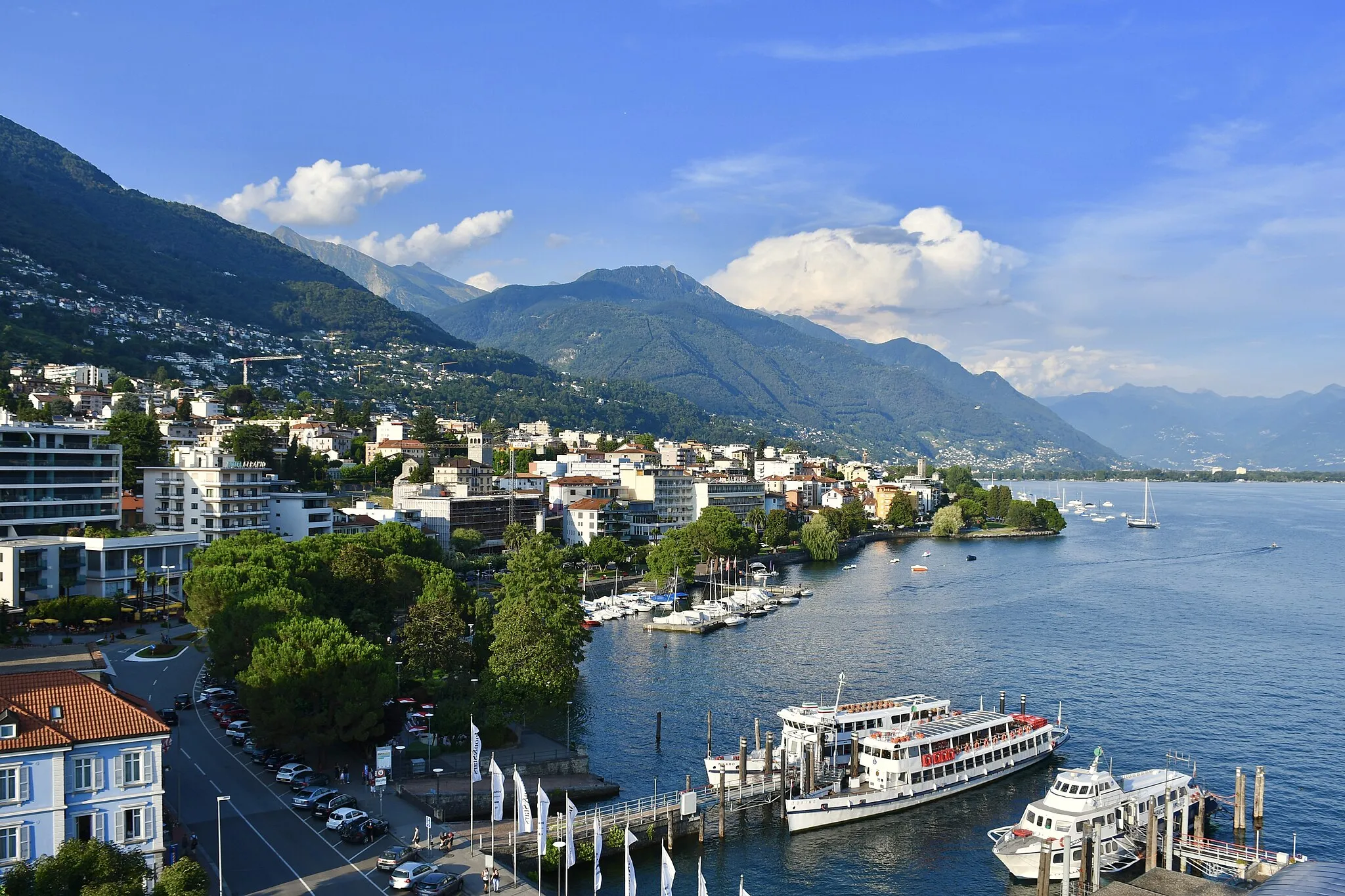 Photo showing: La commune de Muralto (TI), en Suisse.