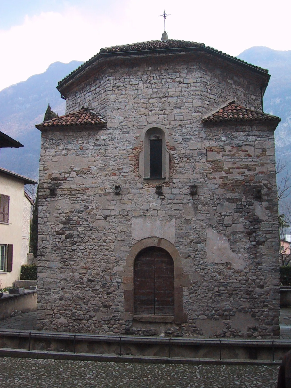 Photo showing: Taufkapelle, Battistero in Riva San Vitale, Tessin