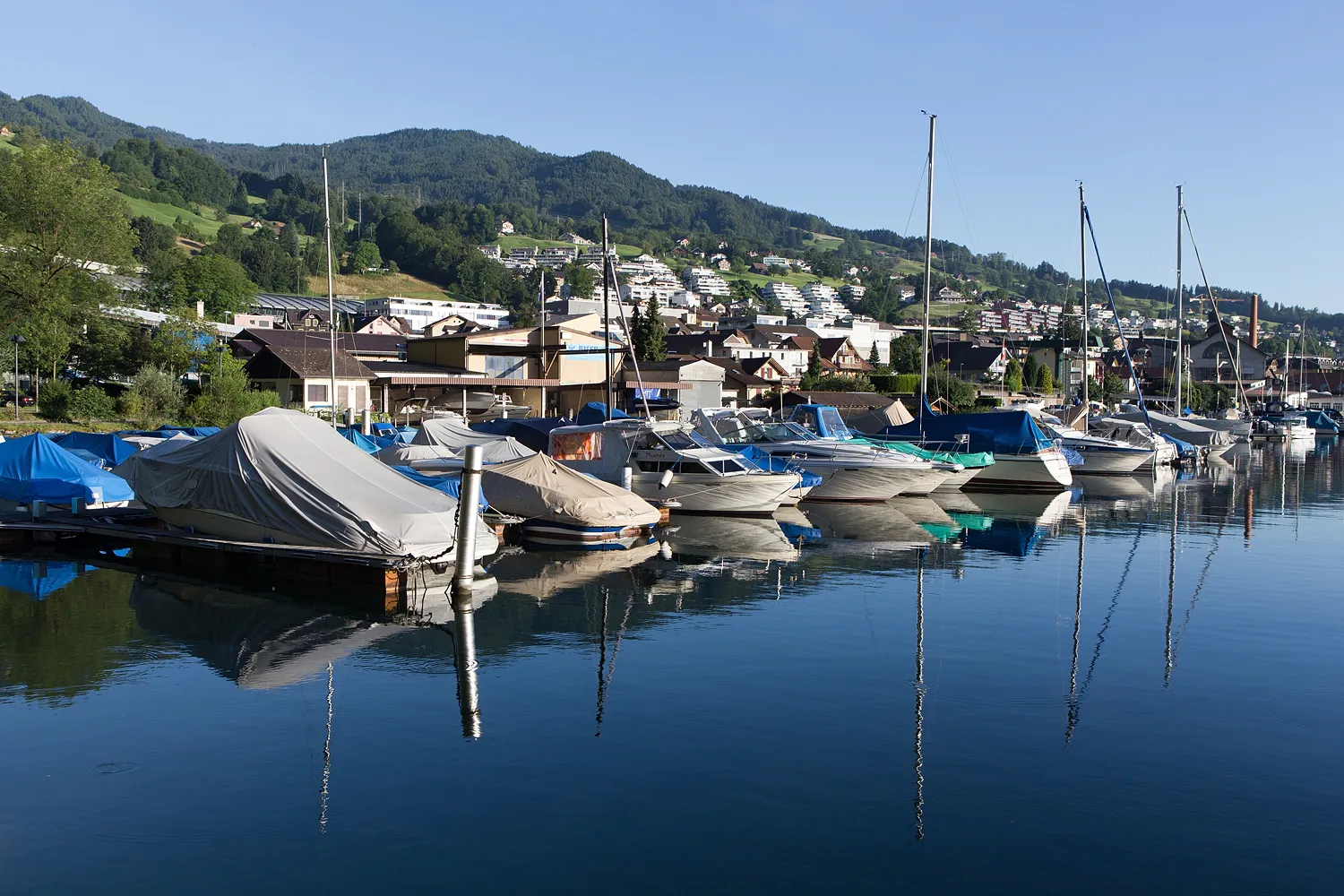 Photo showing: Bootshafen von Hergiswil (NW)