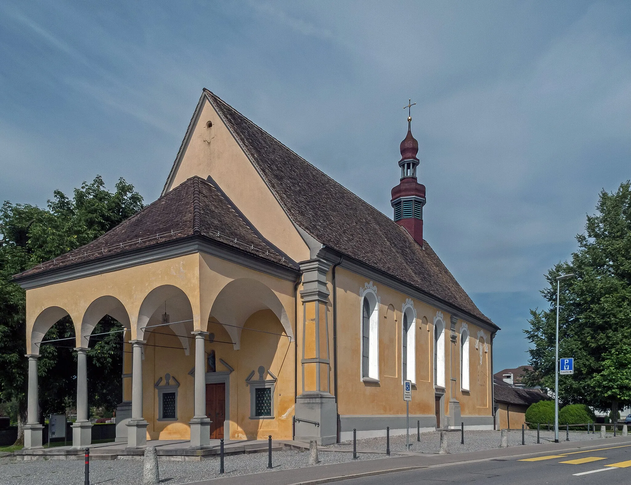 Photo showing: Lachen, church