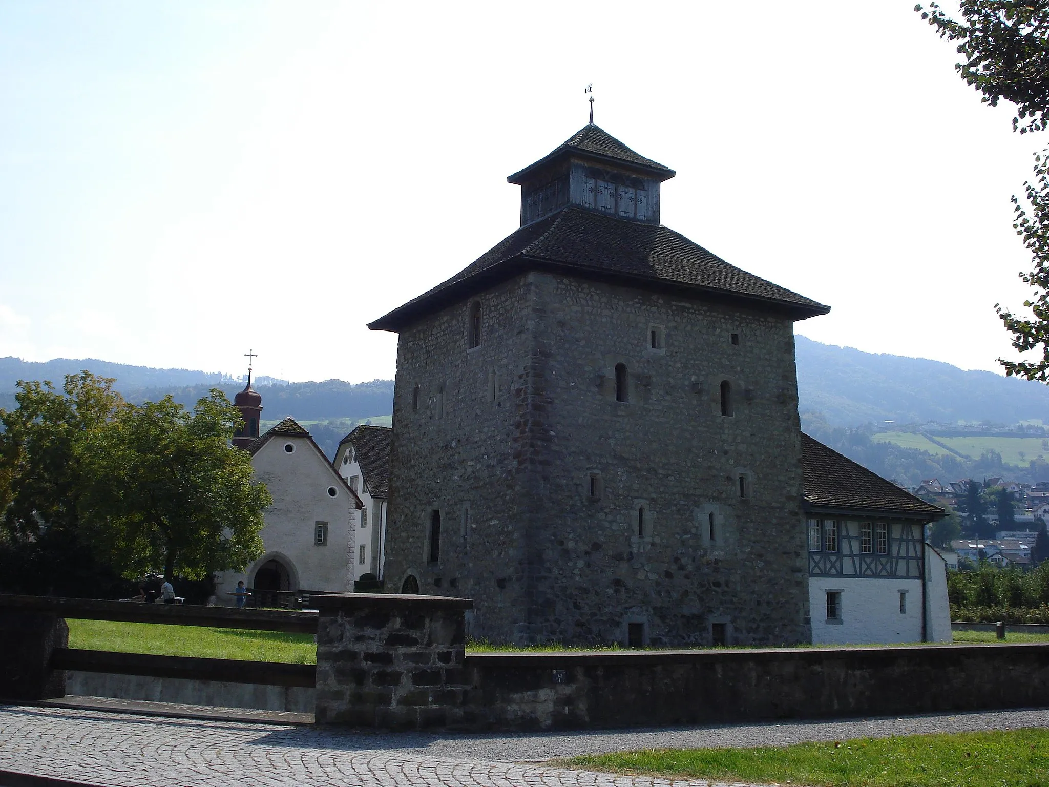 Photo showing: Schlossanlage Pfäffikon