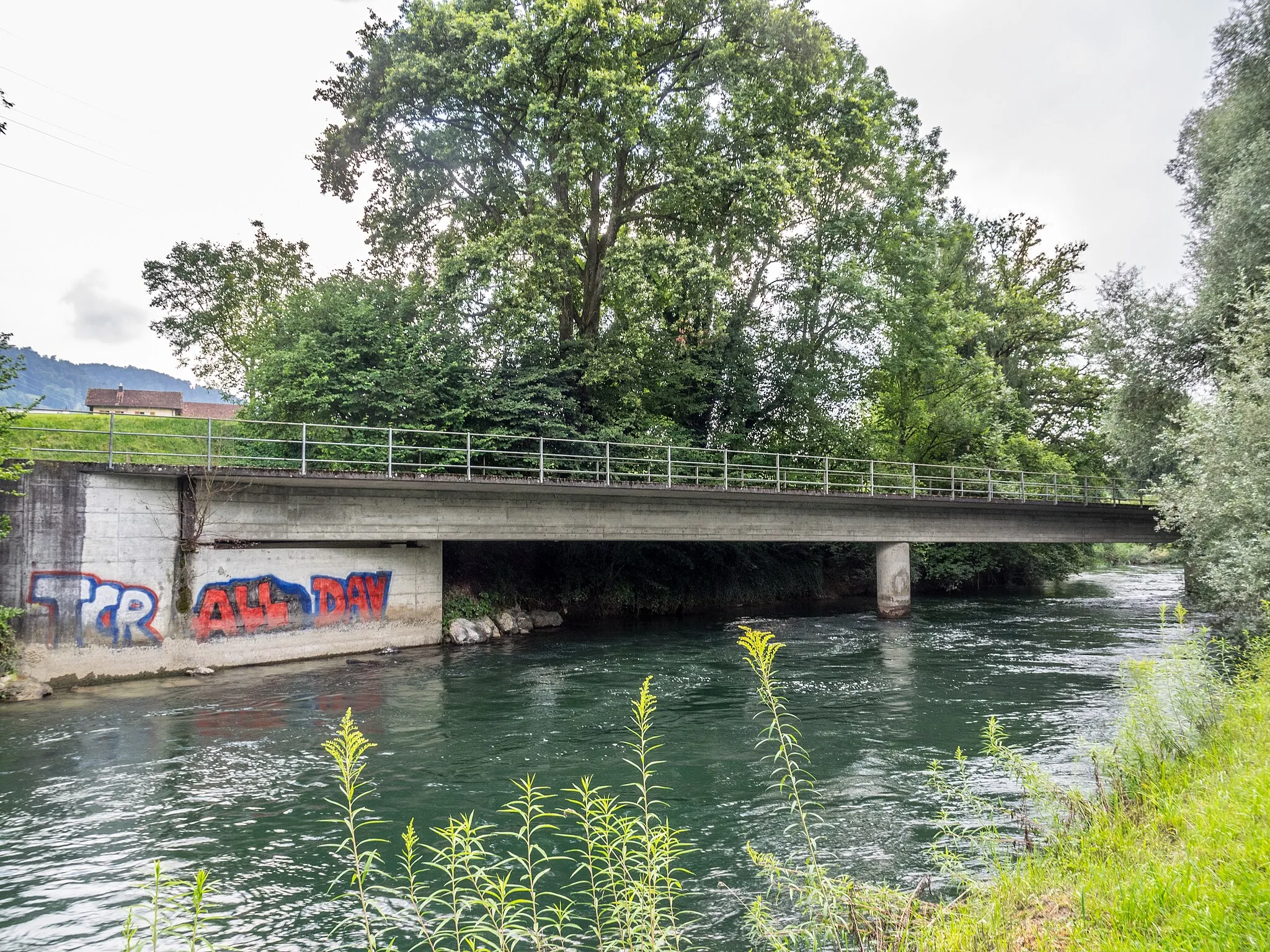 Photo showing: Railroad Bridge over the Reusskanal, Root, Canton Lucerne, Switzerland