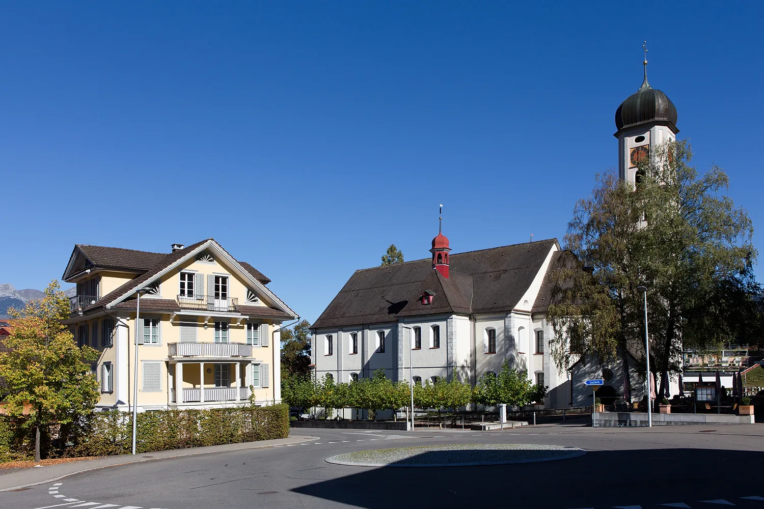 Photo showing: Pfarr- und Wallfahrtskirche St. Theodul in Sachseln