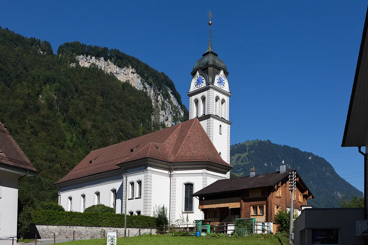Photo showing: Pfarrkirche Maria Geburt in Wolfenschiessen