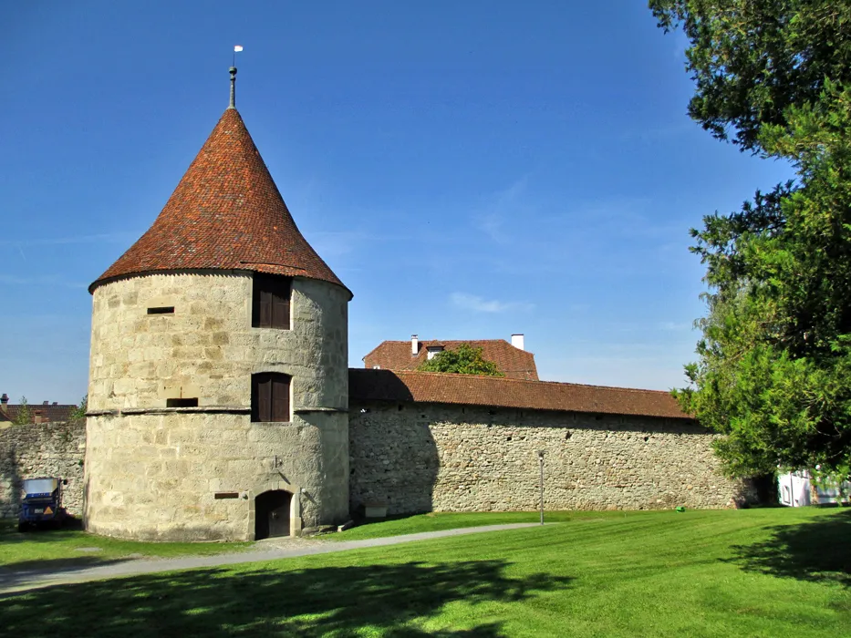 Photo showing: Der Huwilerturm, Teil der Zuger Stadtbefestigung