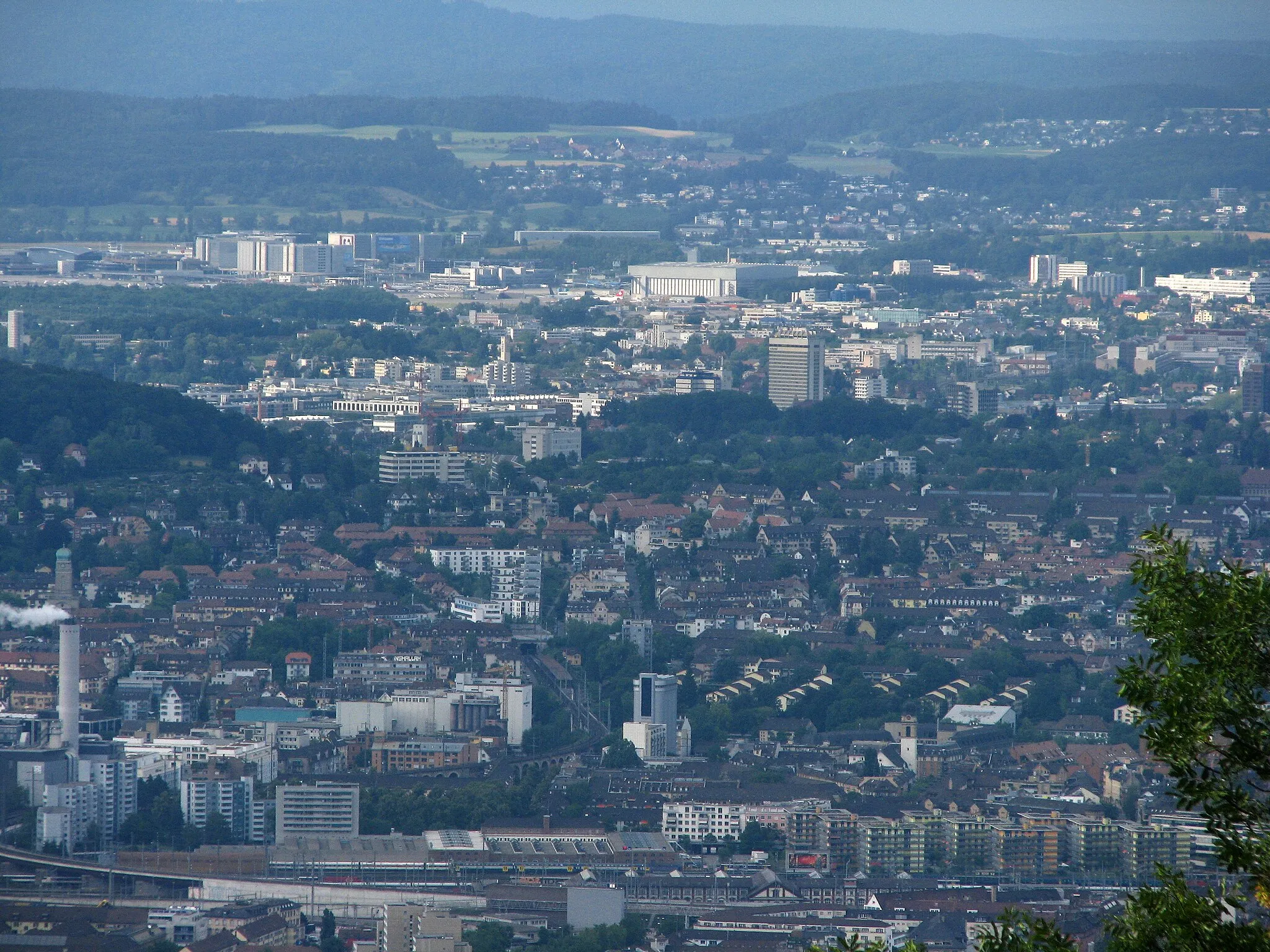 Photo showing: Zürich, Opfikon amd Kloten (Switzerland), as seen from Albis