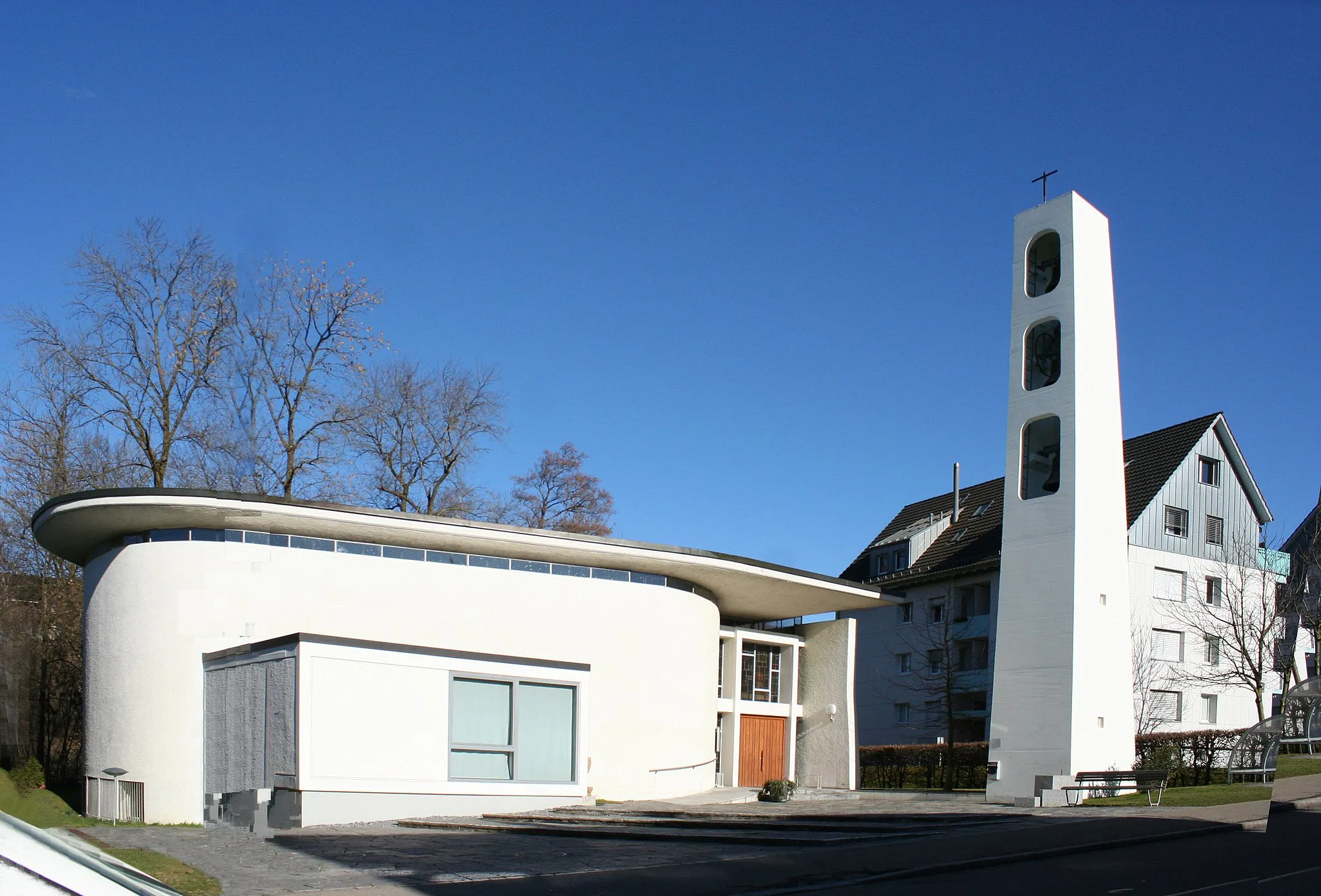 Photo showing: Römisch-katholische Pfarrkirche Maria Krönung Gossau ZH