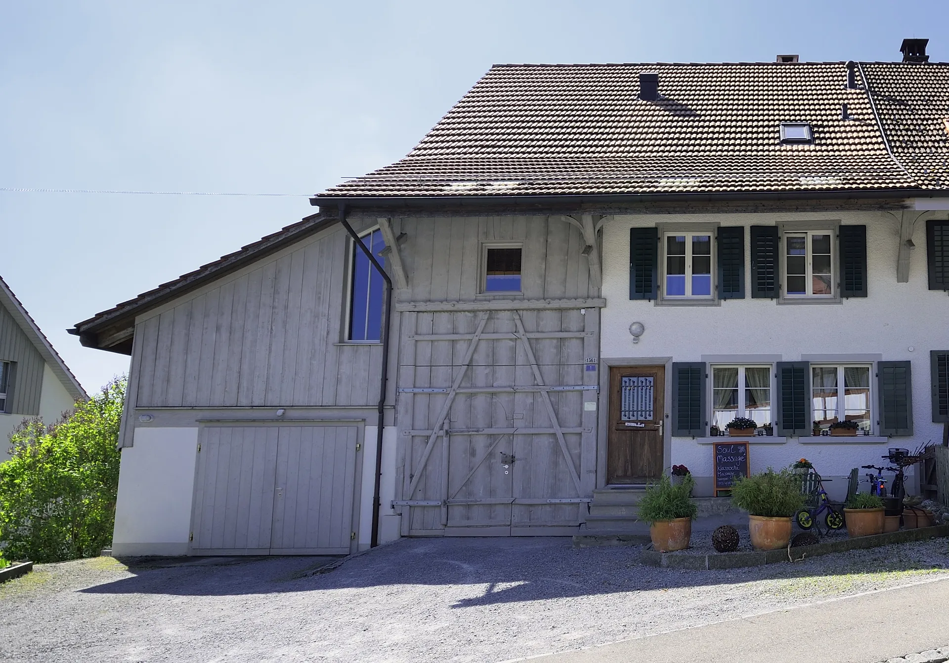 Photo showing: Ehemaliges Bauernhaus, ID 17401361