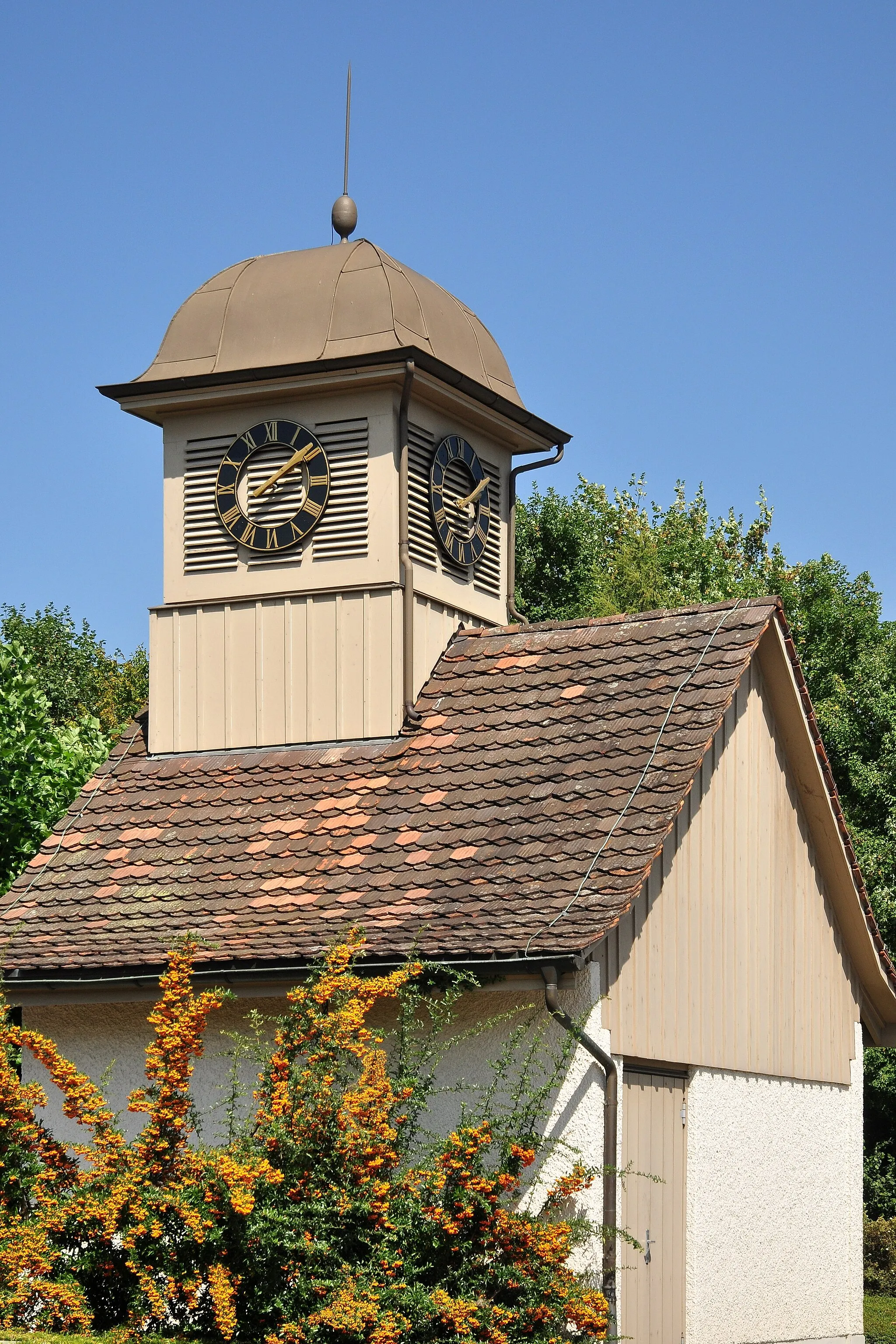 Photo showing: Zumikerstrasse in Küsnacht (Switzerland)