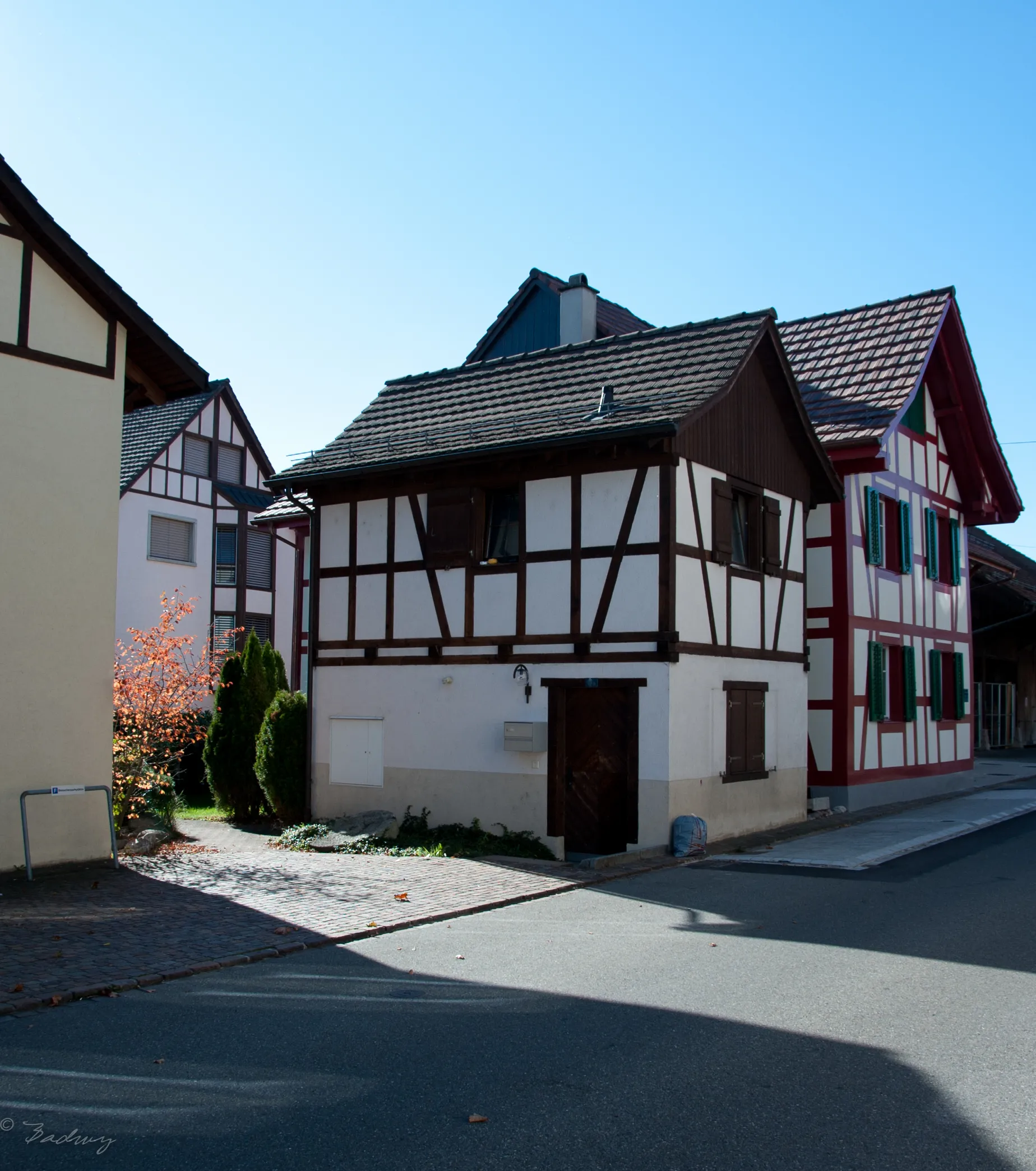 Photo showing: Smallest House in Switzerland Unterengstringen