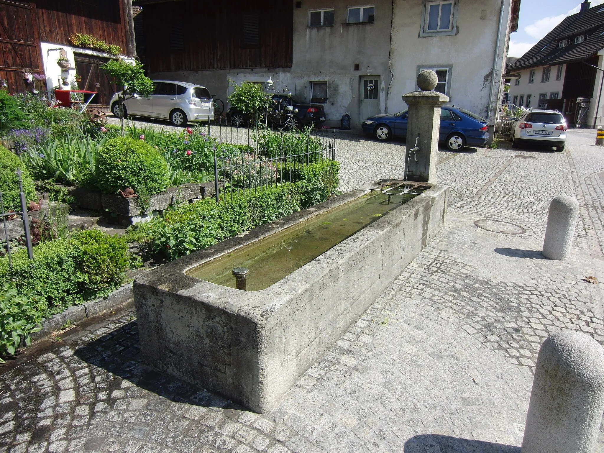 Photo showing: Brunnen an der Unterdorfstrasse 18 in Wangen