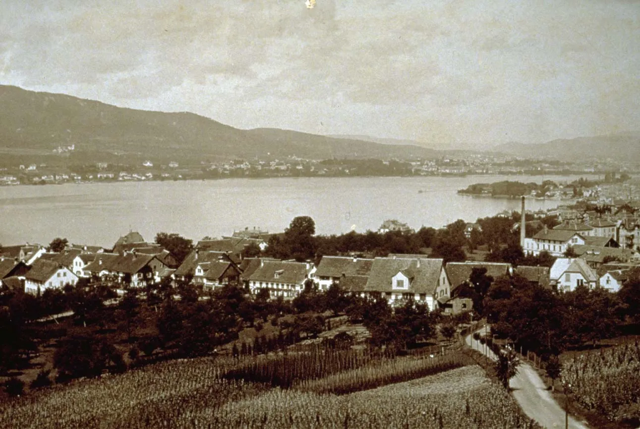Photo showing: de:Zollikon um 1900 zum Oberdorf, Blick nach Nordwesten