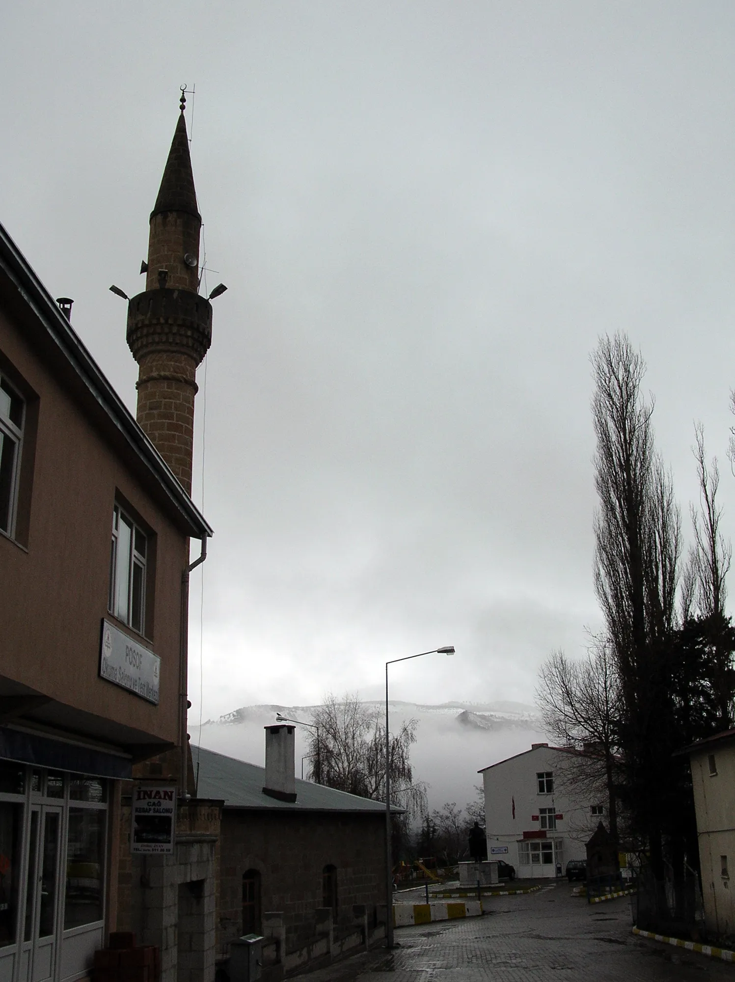 Photo showing: Posof Central Mosque, Posof. Ardahan, Turkiye.