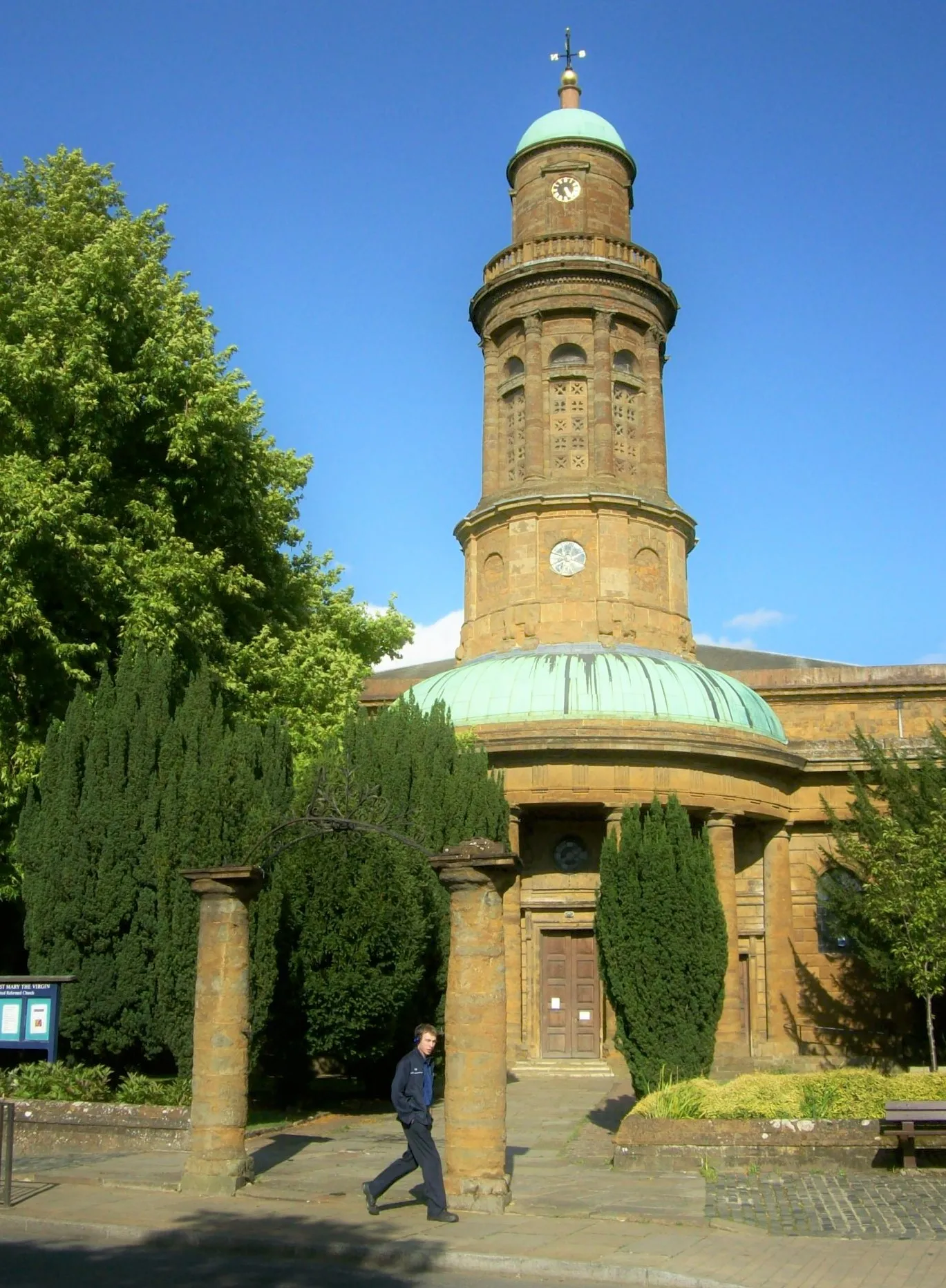 Photo showing: St Mary the Virgin parish church, Banbury, Oxfordshire, seen from the west