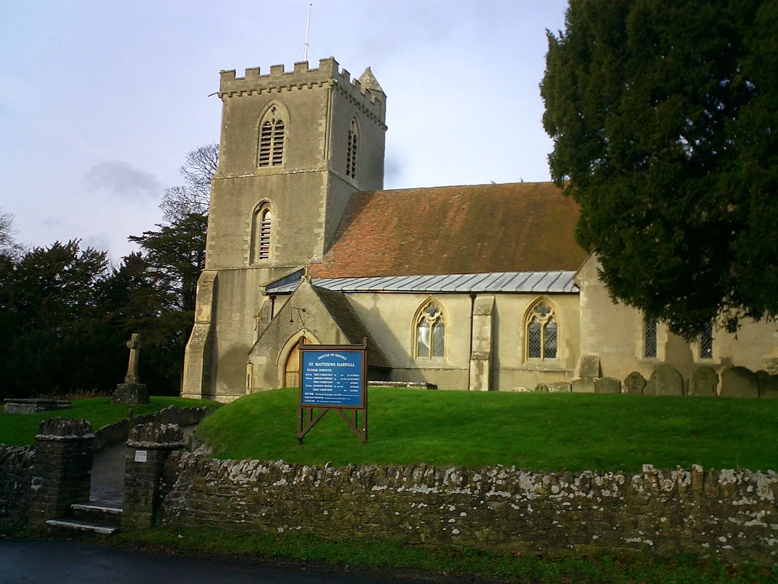 Photo showing: Church of England parish church of St Matthew, Harwell, Oxfordshire (formerly Berkshire), England.
Photograph by Jonathan Bowen, 17 January 2006.