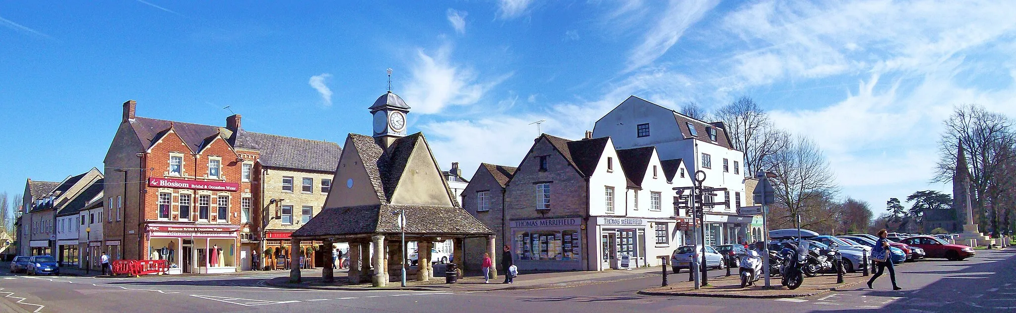 Photo showing: The Buttercross, Witney