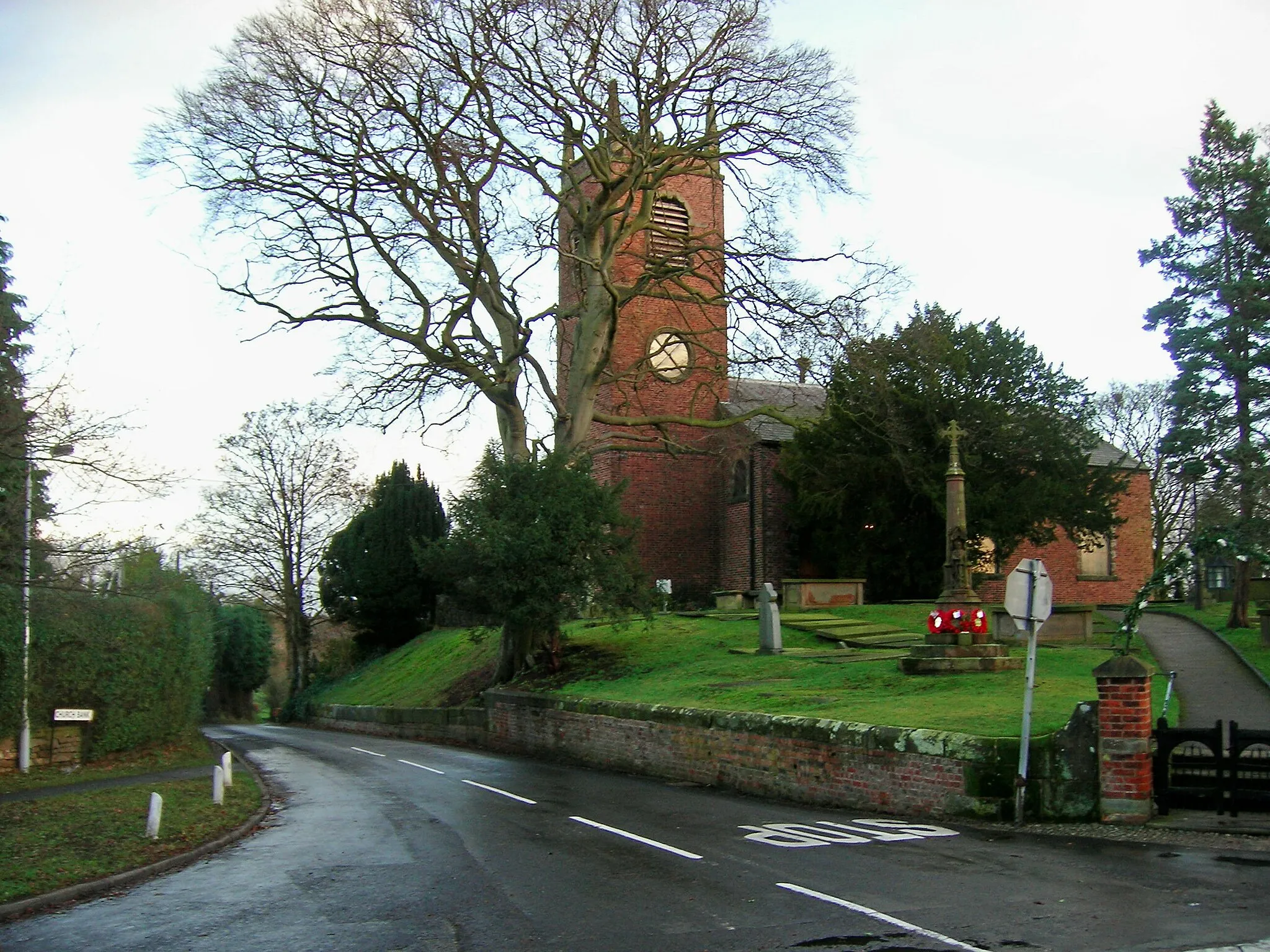 Photo showing: Goostrey church, view looking north