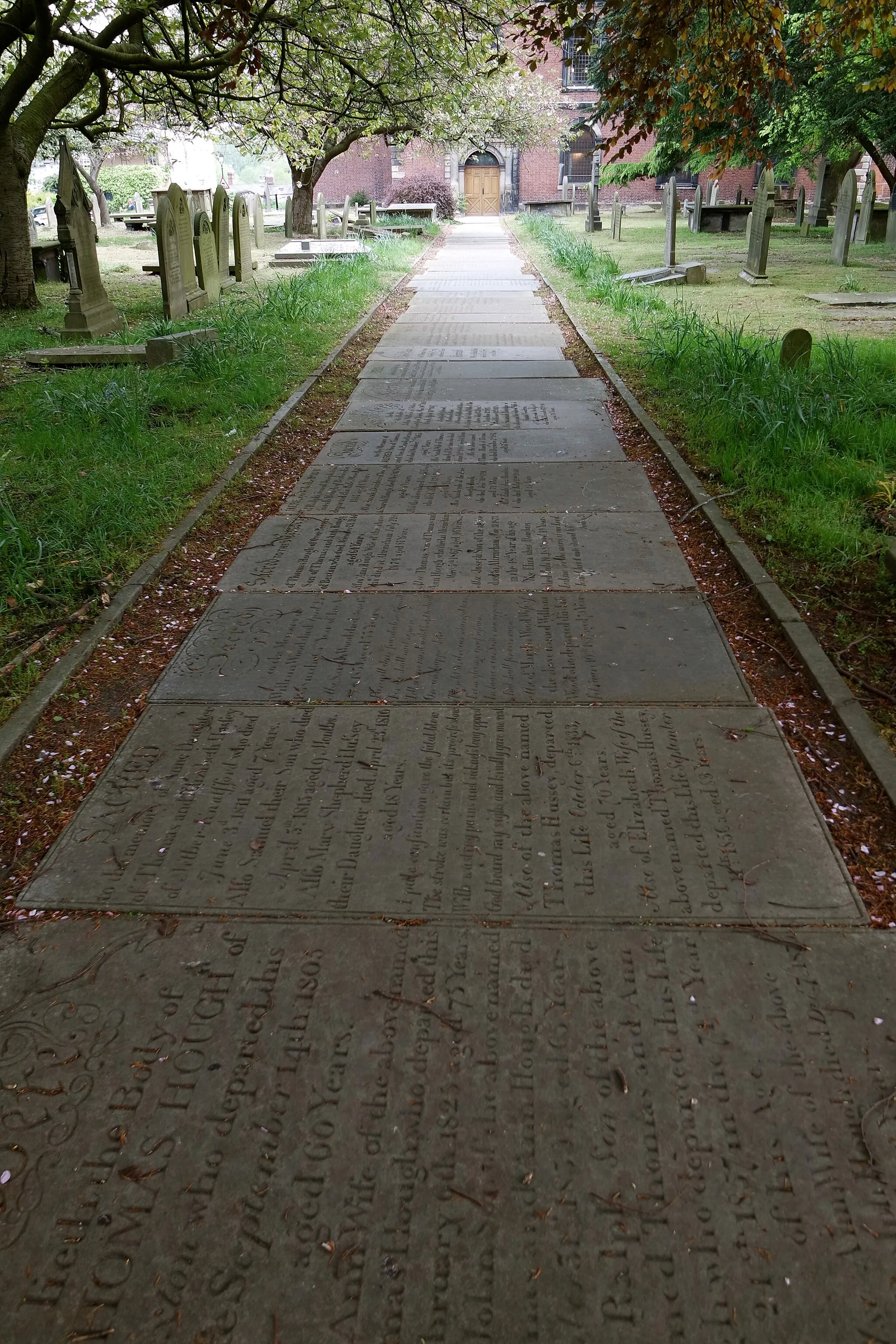 Photo showing: Path of gravestones, St John The baptist's Church, Knutsford