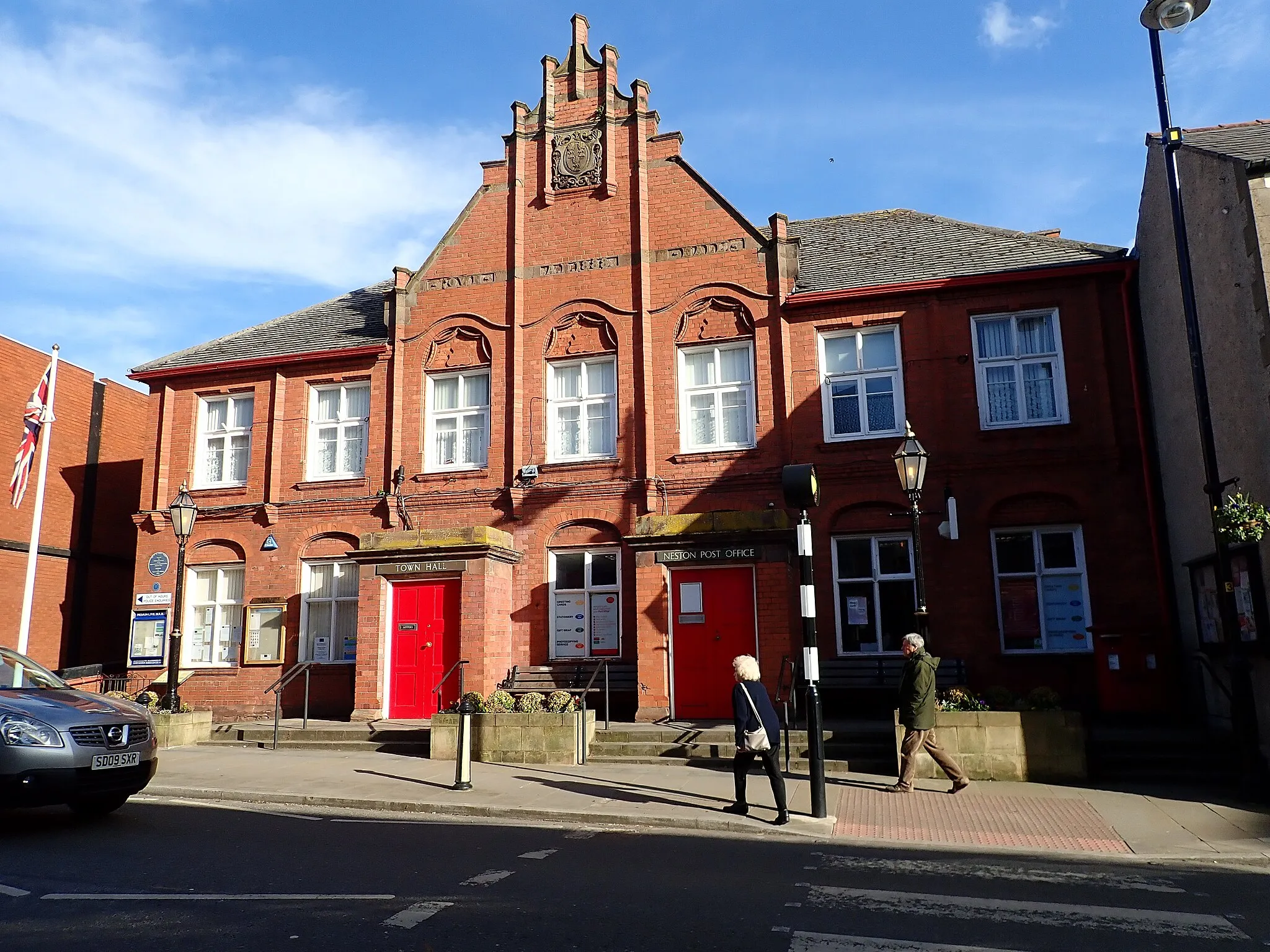 Photo showing: Town Hall and Post Office, Neston