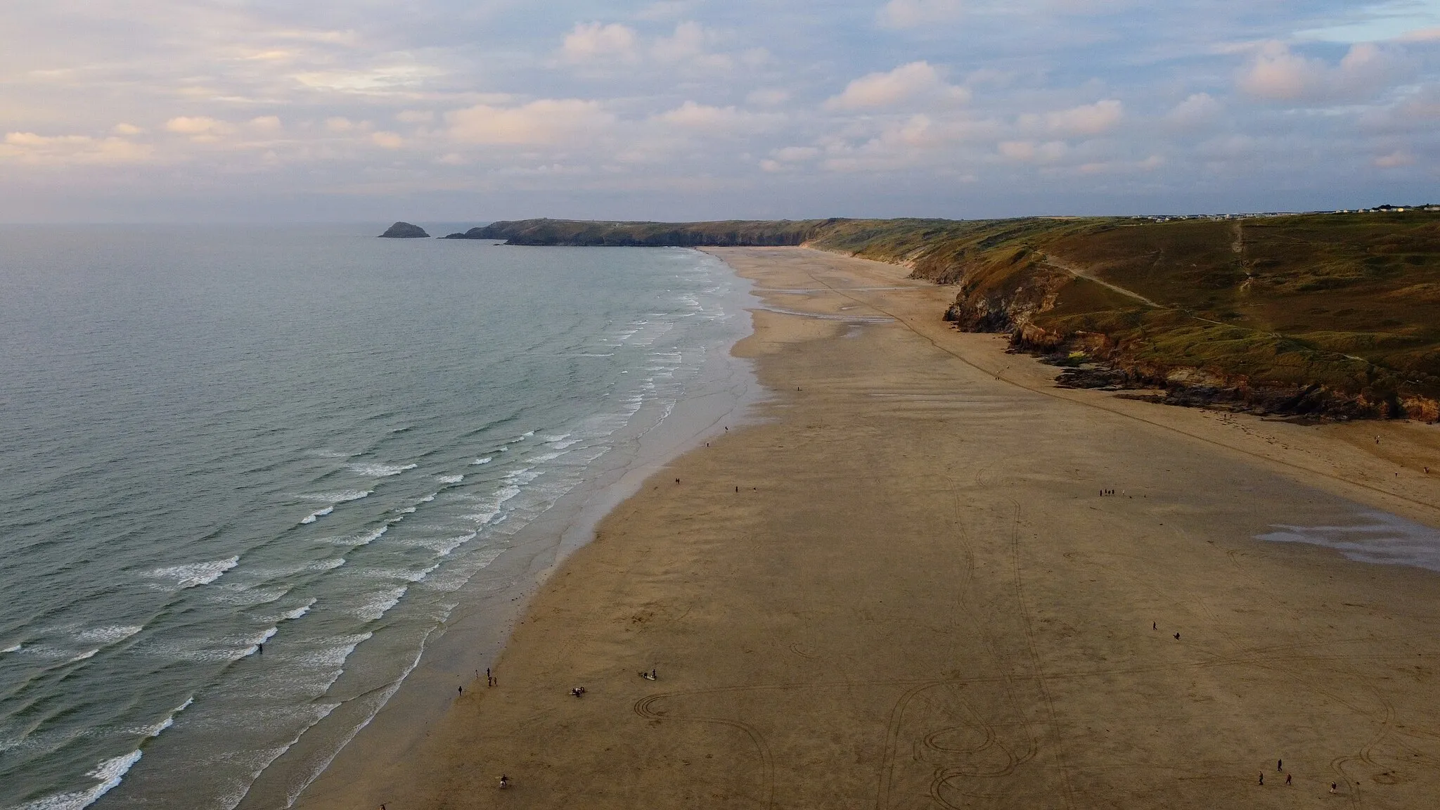 Photo showing: Perranporth Beach from air