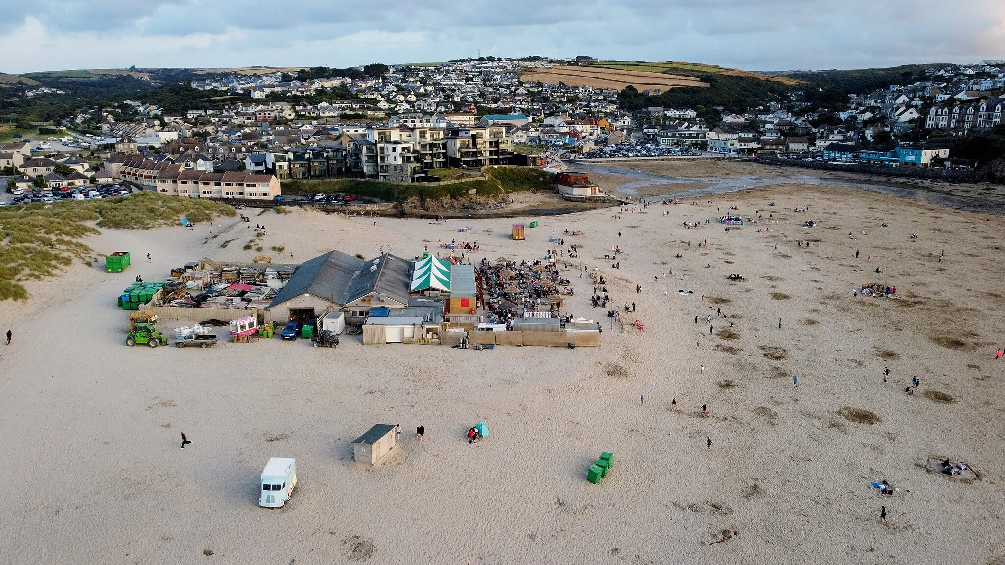 Photo showing: Perranporth Beach from air - Watering Hole pub