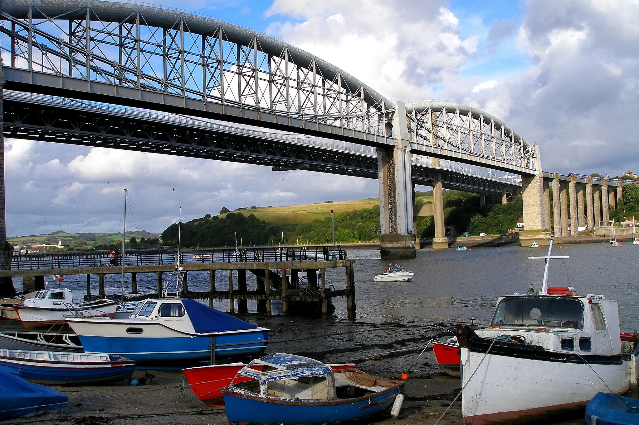 Photo showing: Tamar Bridge and Royal Albert Bridge, Saltash